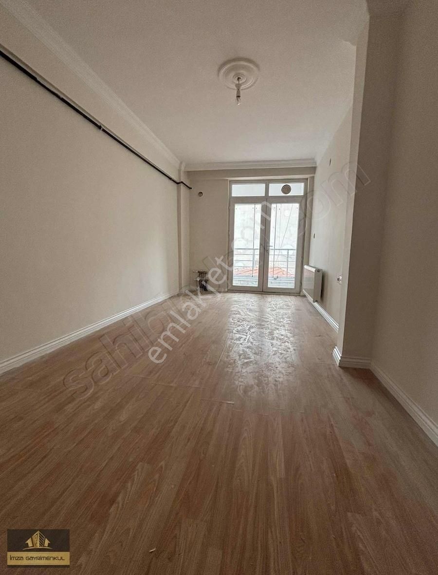 İmza'dan Sütlücede Geniş 1+1 Çift Balkonlu Satılık Apart - Görsel 4