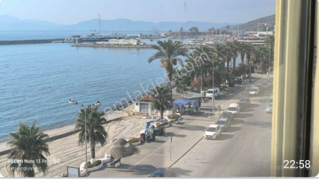 Türkmen Mah.de Denize Sıfır Panoramik Deniz Manzaralı Asansörlü 4+2 Çatı Dubleksi - Görsel 10