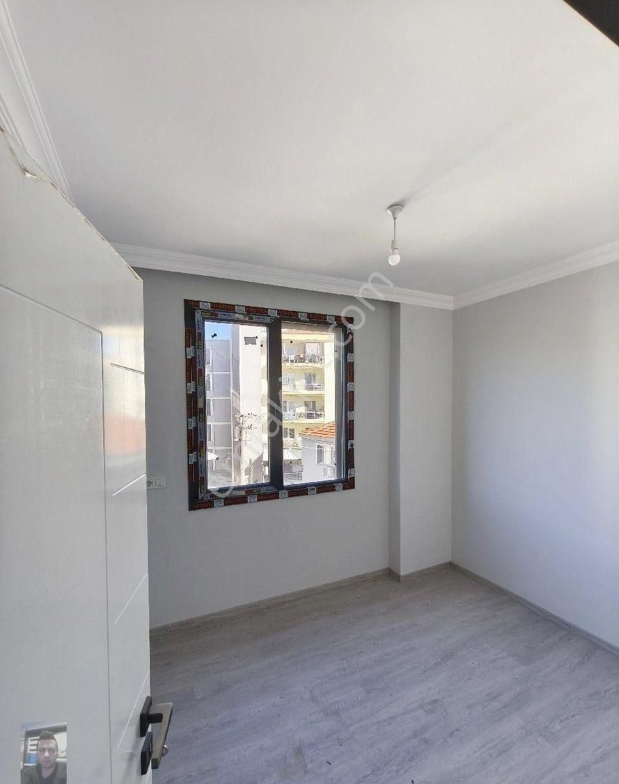 Ayvalik Altinova Merkezde Asansörlü Yeni Binada 3+1 Daire - Görsel 22