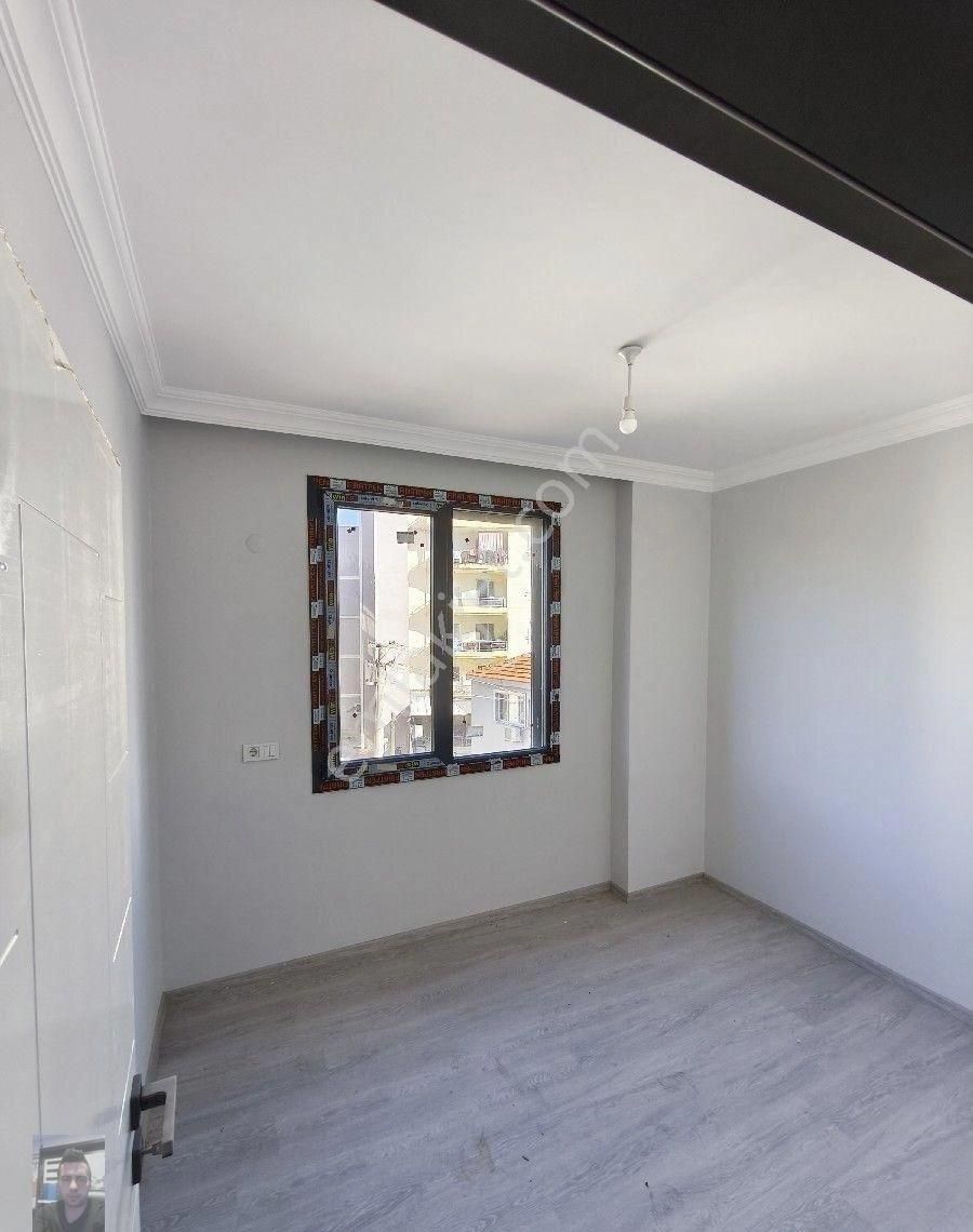 Ayvalik Altinova Merkezde Asansörlü Yeni Binada 3+1 Daire - Görsel 17