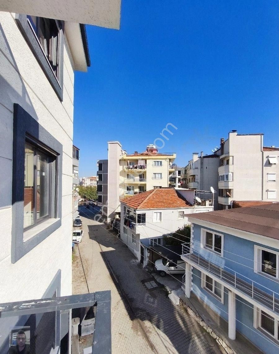 Ayvalik Altinova Merkezde Asansörlü Yeni Binada 3+1 Daire - Görsel 11