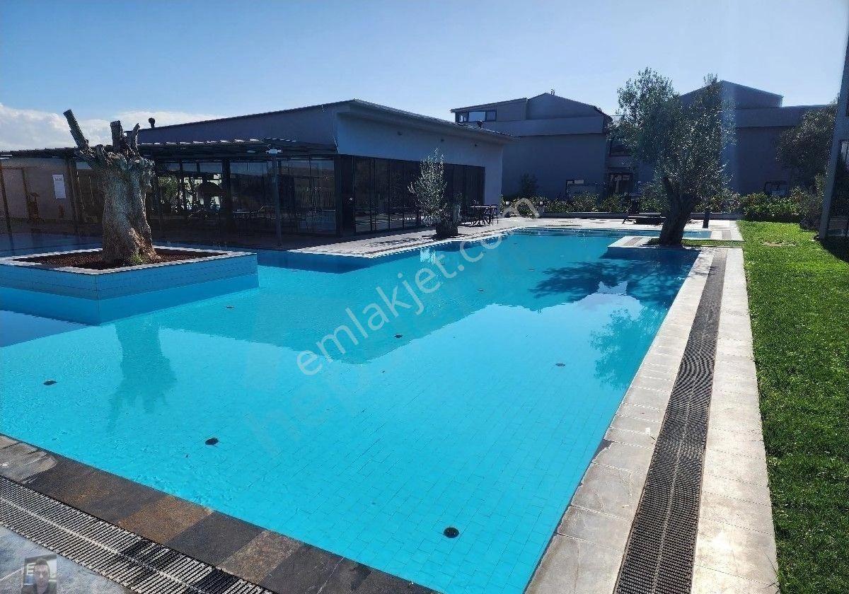 Ayvalik Sarimsakli Luks Sitede 3+1 Dubleks 3 Banyolu Firsat - Görsel 22