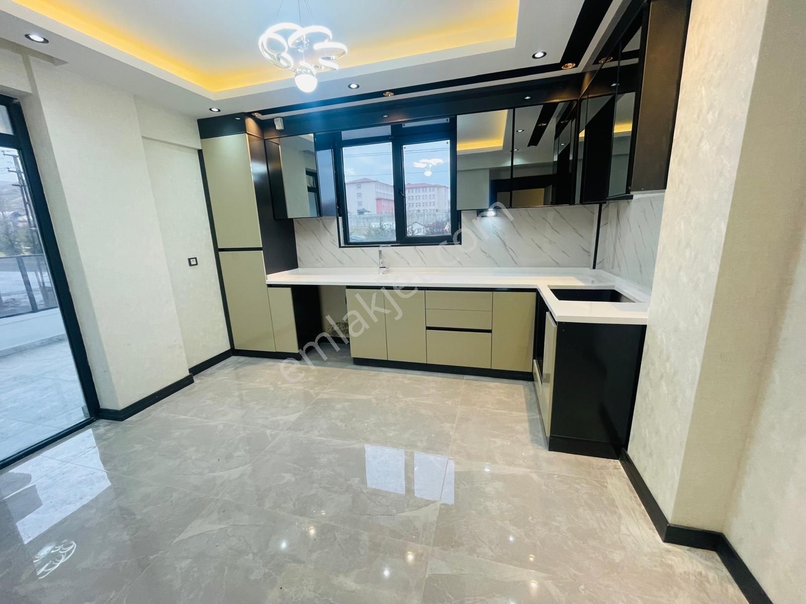 Baglum Hisar Da Park Manzaralı Full+full Yapılı Görülmeye Değer