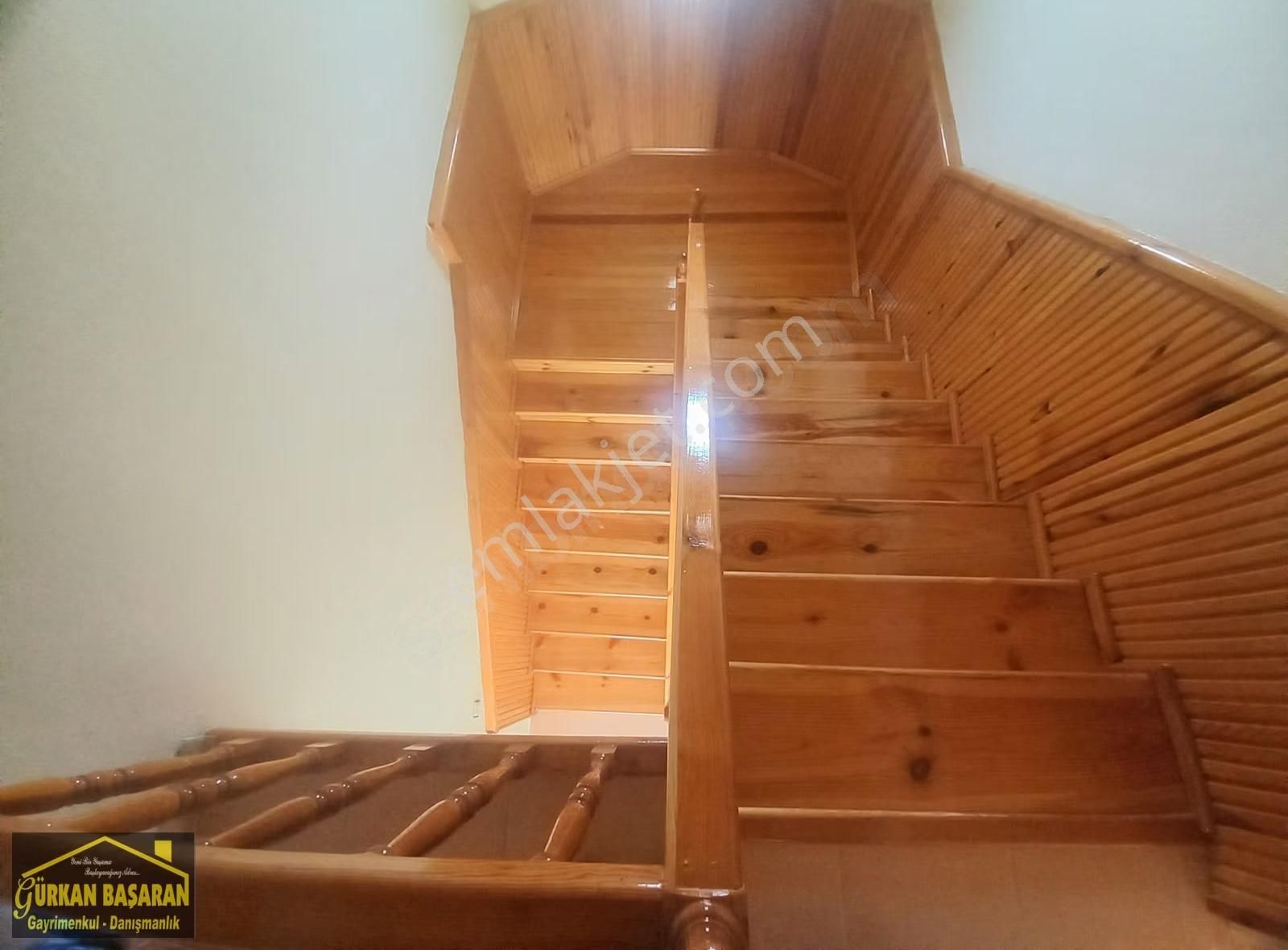 6+1 Betonarme Ve Ahşap Uyumu , Satılık Villa - Görsel 2