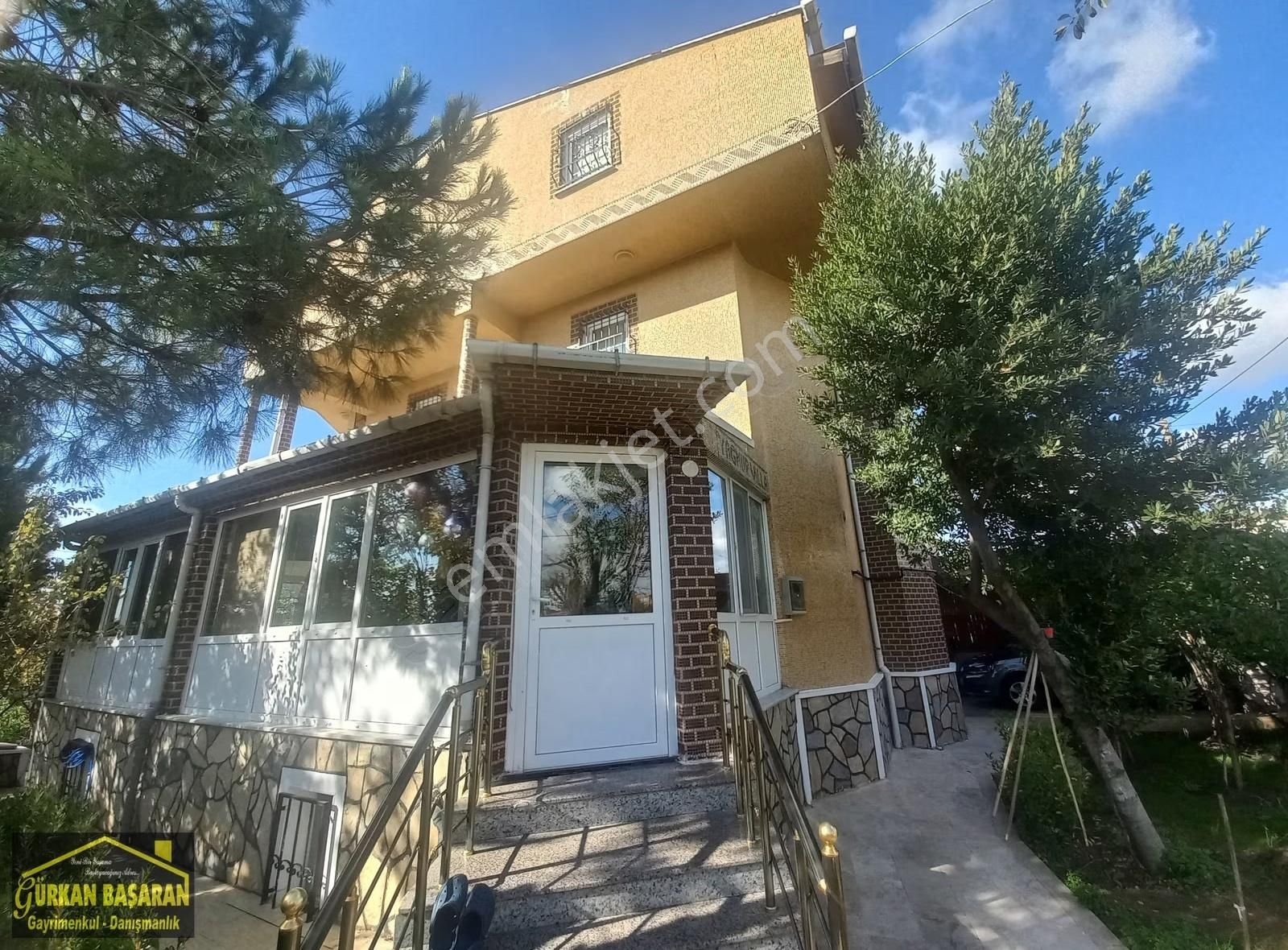 6+1 Betonarme Ve Ahşap Uyumu , Satılık Villa - Görsel 23