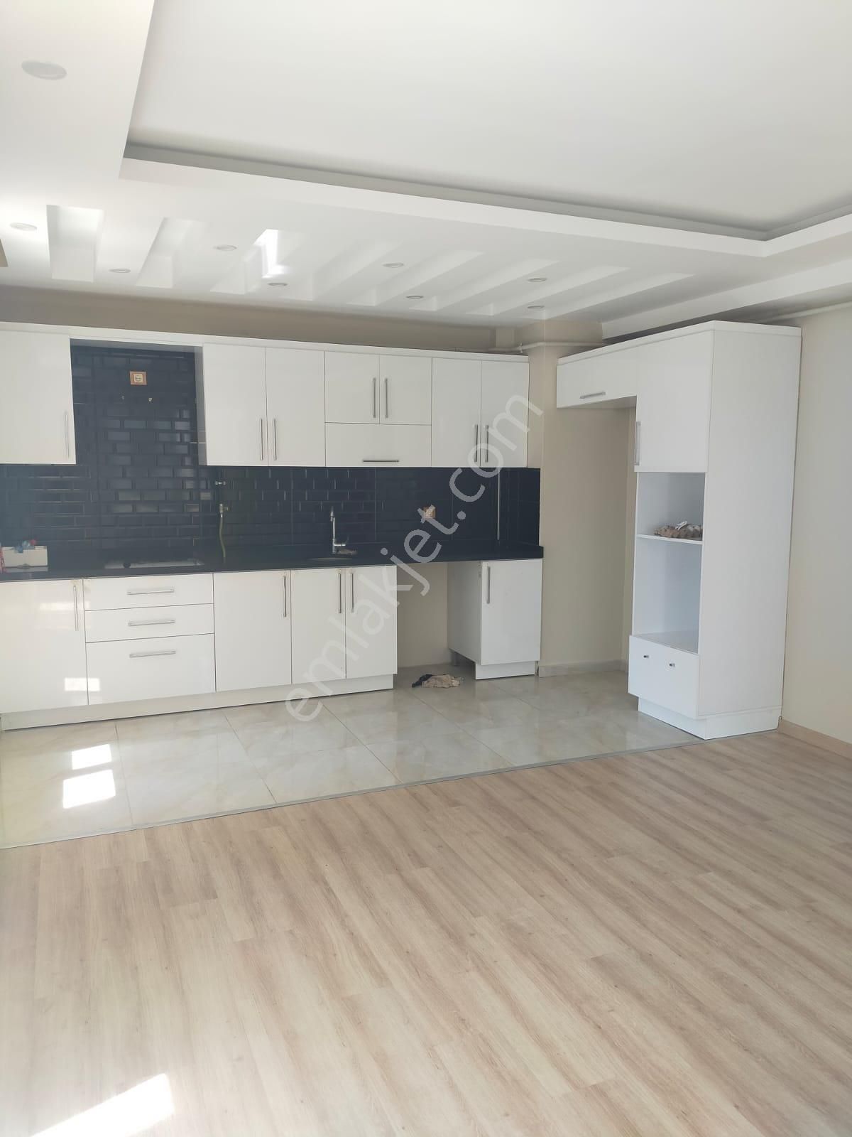 Birlik Gayrimenkul Den Çarkıpare De 3+1 İskanlı Merkezi Lokasyonda Kaçmaz Fırsat!! - Görsel 3