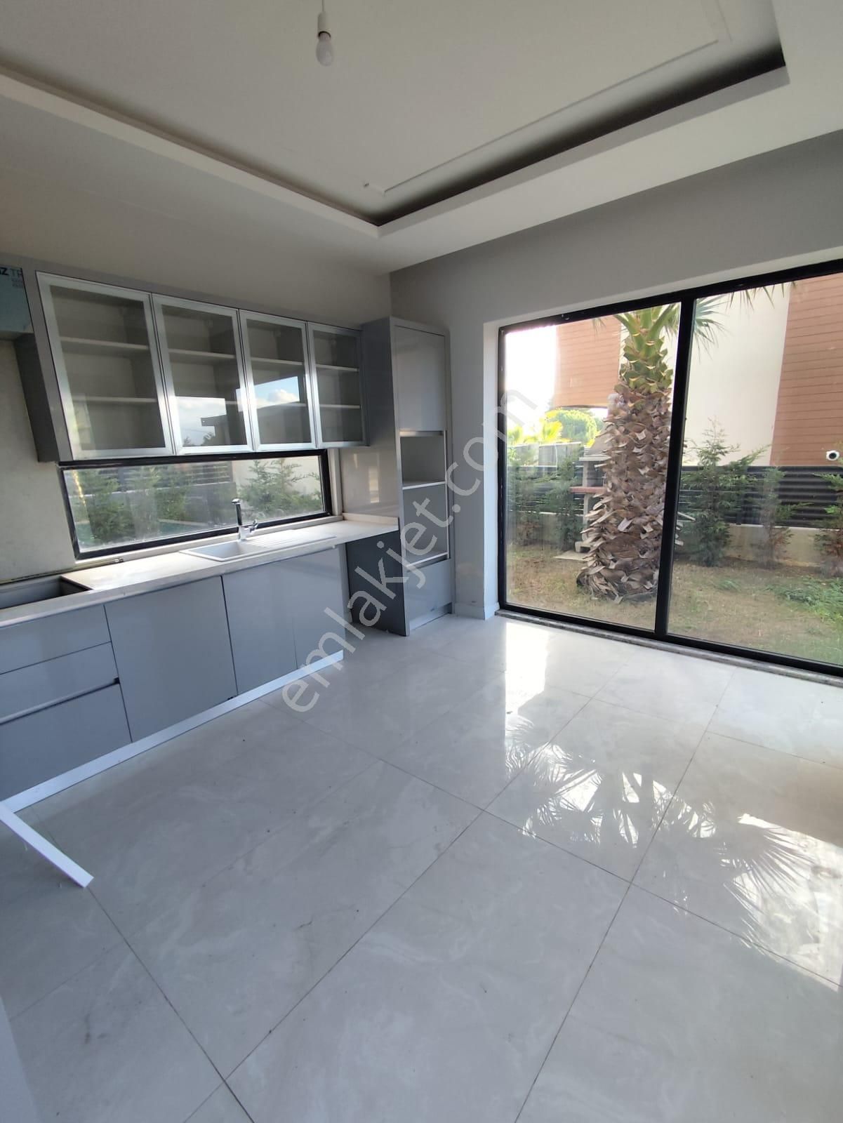 Silivri Ortaköyde Satılık Ultra Lüx Villa - Görsel 13