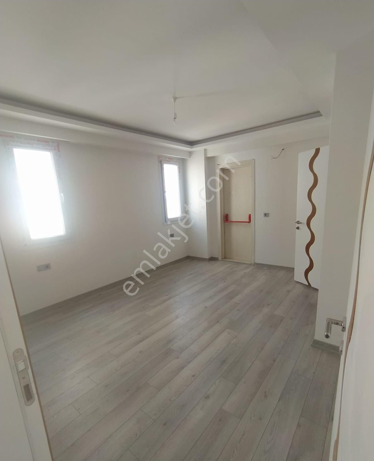 Birlik Gayrimenkul Den Gültepe De 3+1 Cep Mufaklı Yüzme Havuzlu Site İçerisinde Fırsat Daire - Görsel 2