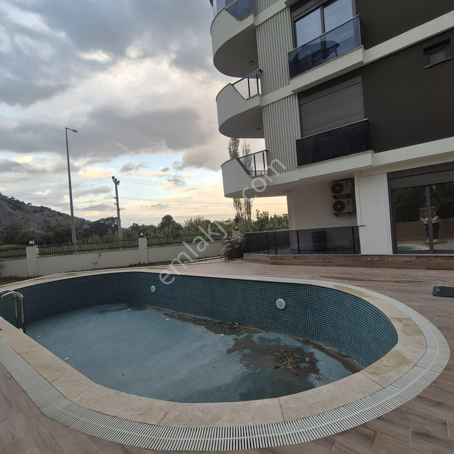 Güvensoy Dan Konyaaltı Hurma Satılık Sıfır 1+1d Gazlı Daire. Iakanlı