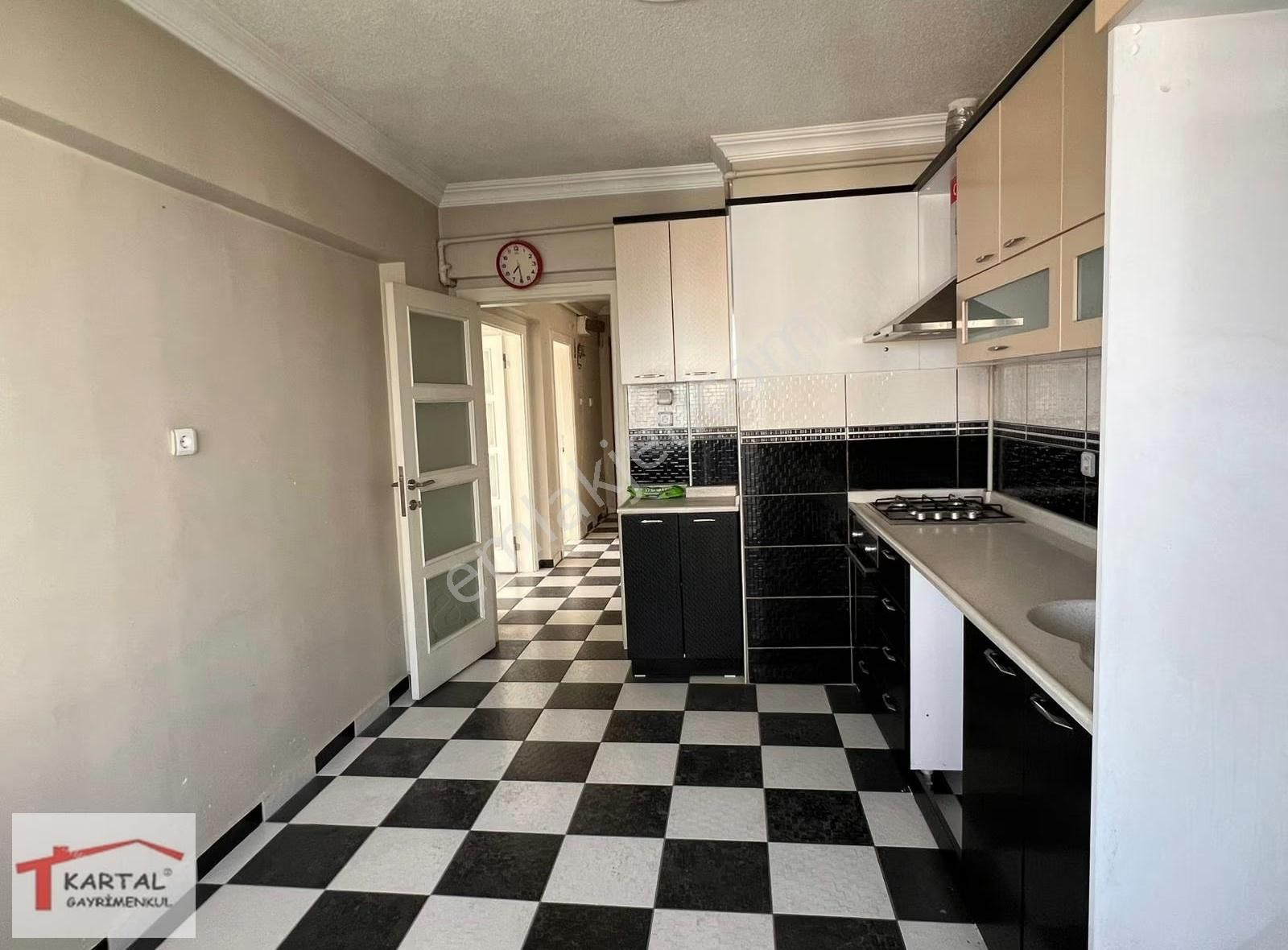 Kartal'dan Kardelen Mahallesinde Boş Ve Oturuma Hazır 3+1 - Görsel 8