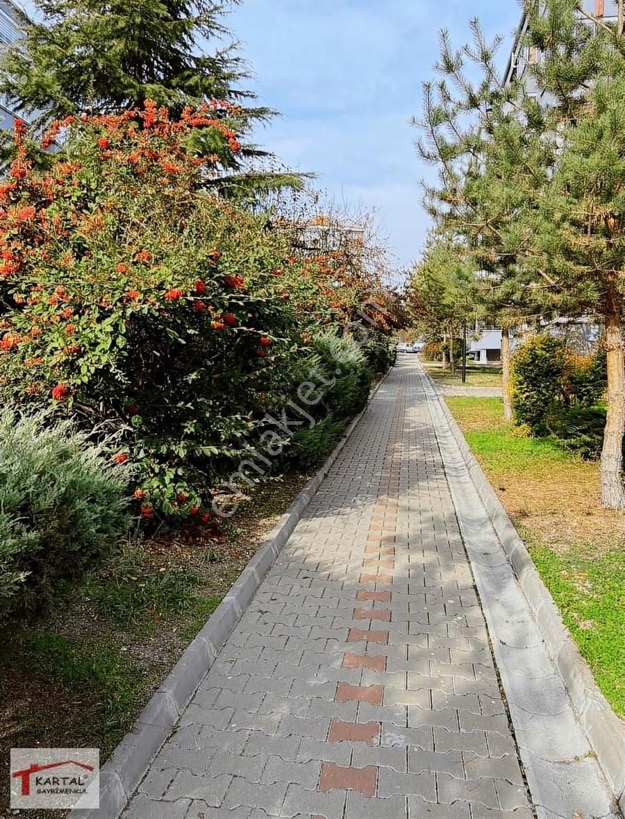Kartal'dan Kardelen Mahallesinde Boş Ve Oturuma Hazır 3+1 - Görsel 26