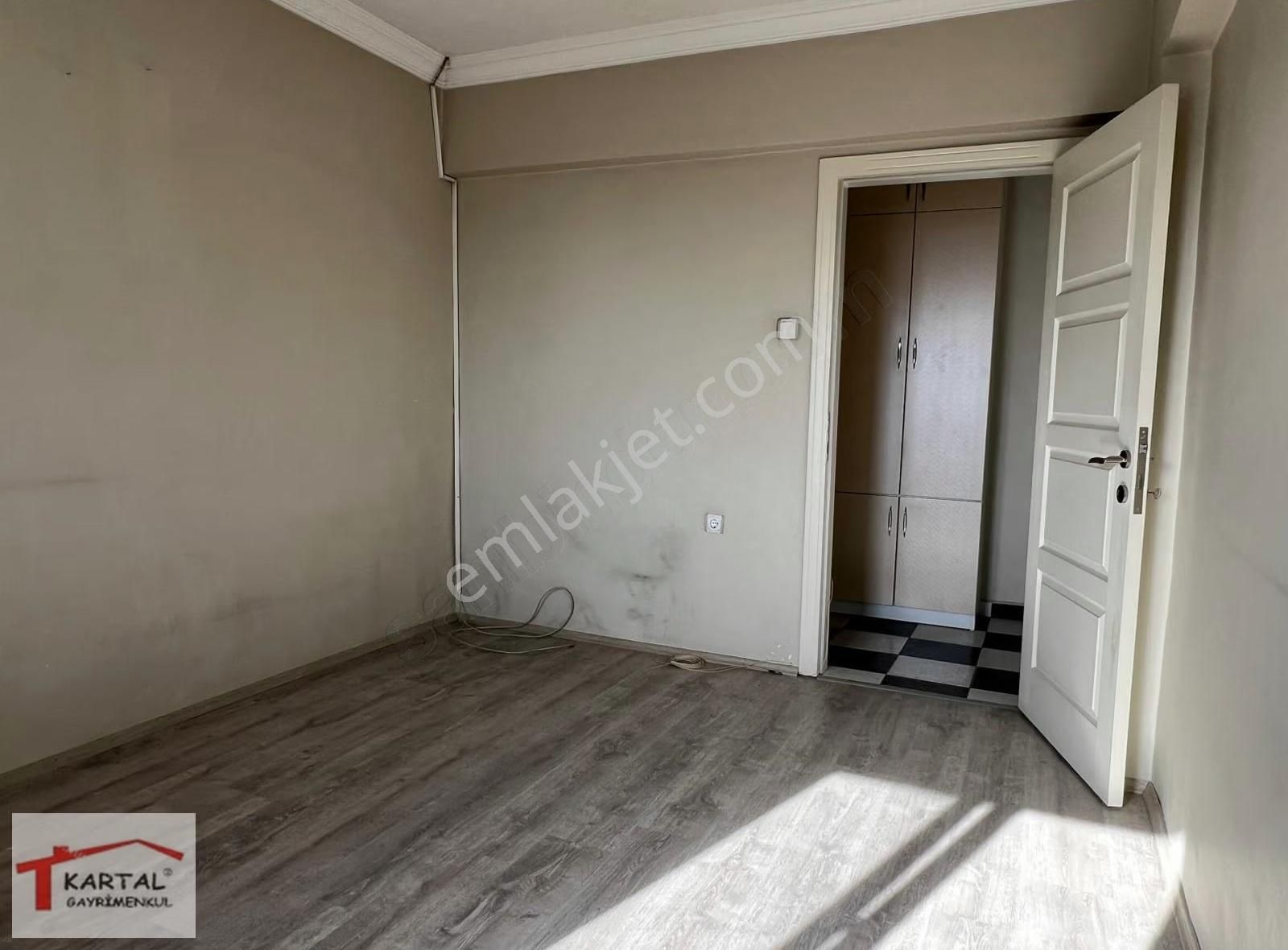 Kartal'dan Kardelen Mahallesinde Boş Ve Oturuma Hazır 3+1 - Görsel 4