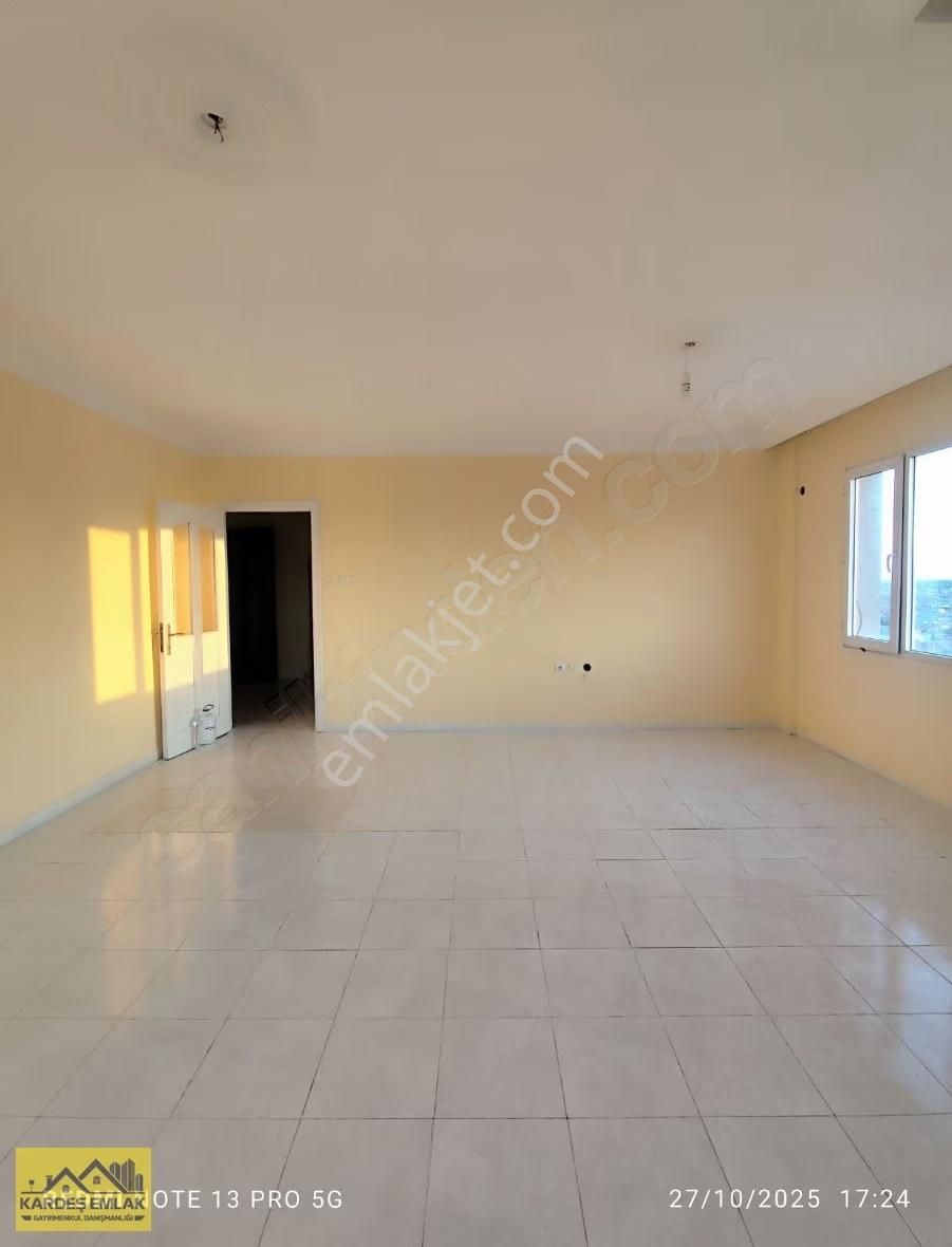 Kardeş Emlak'tan Ulubatlı Hasan Mahallesinde 3+1 Kapalı Mutfak - Görsel 12