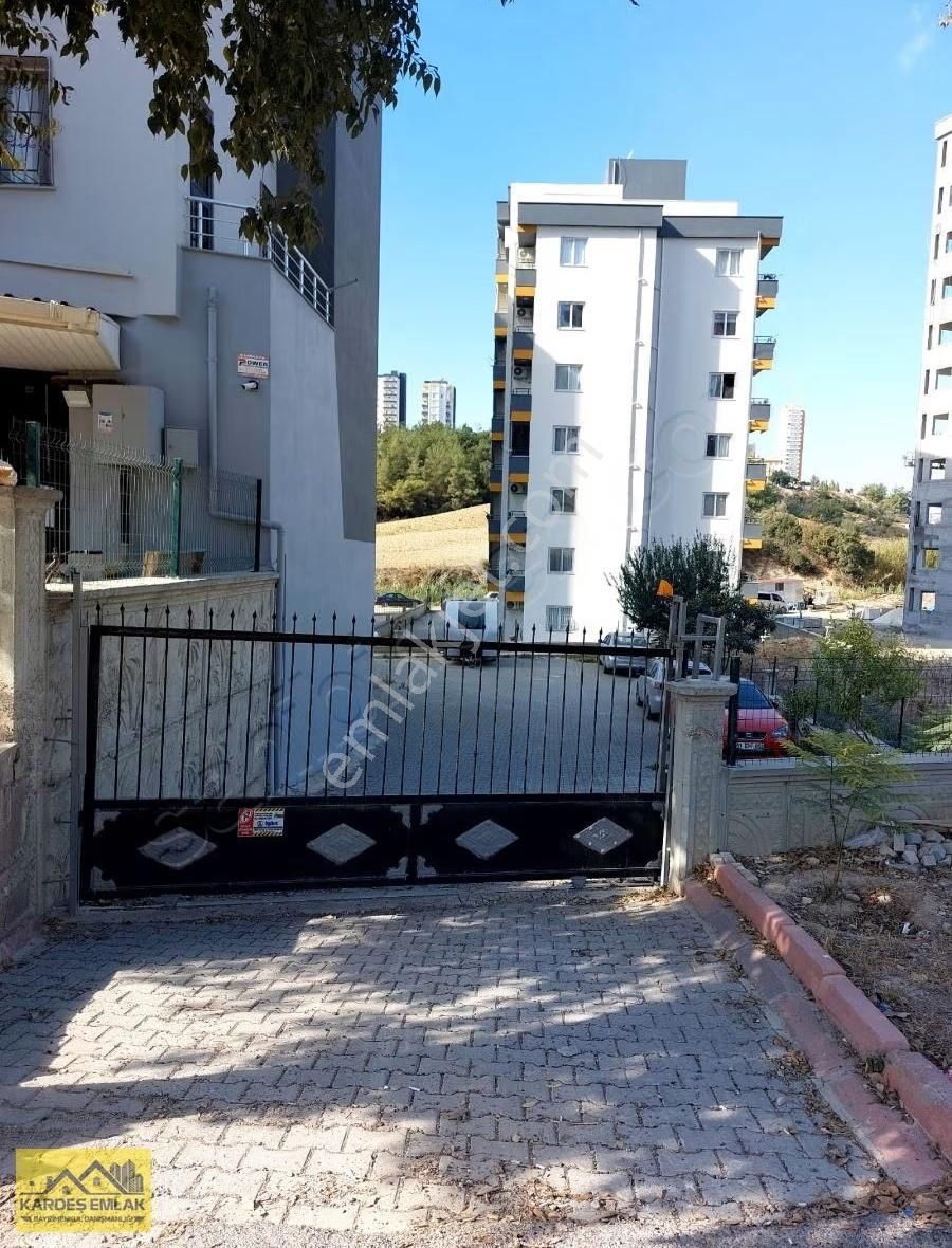 Kardeş Emlak'tan Gültepe Mh'de 3+1 Açık Mutfak Daire - Görsel 25