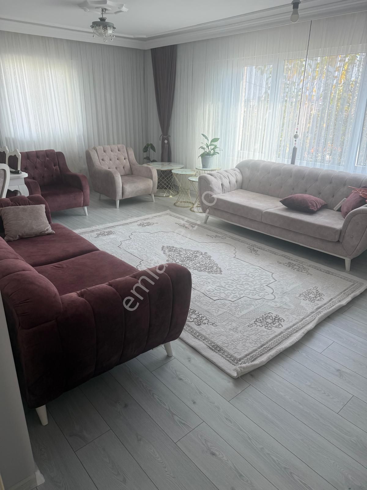 Kaçmaz Emlak'tan Kocaeli İzmitte Satılık Müstakil Ev+ 808m2 Arsa