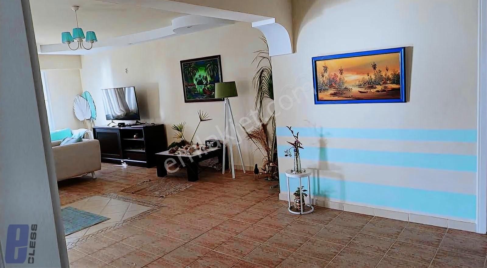 Mersin Çeşmeli Liparis 3 Sitesinde Full Eşyalı Köşe Daire - Görsel 17