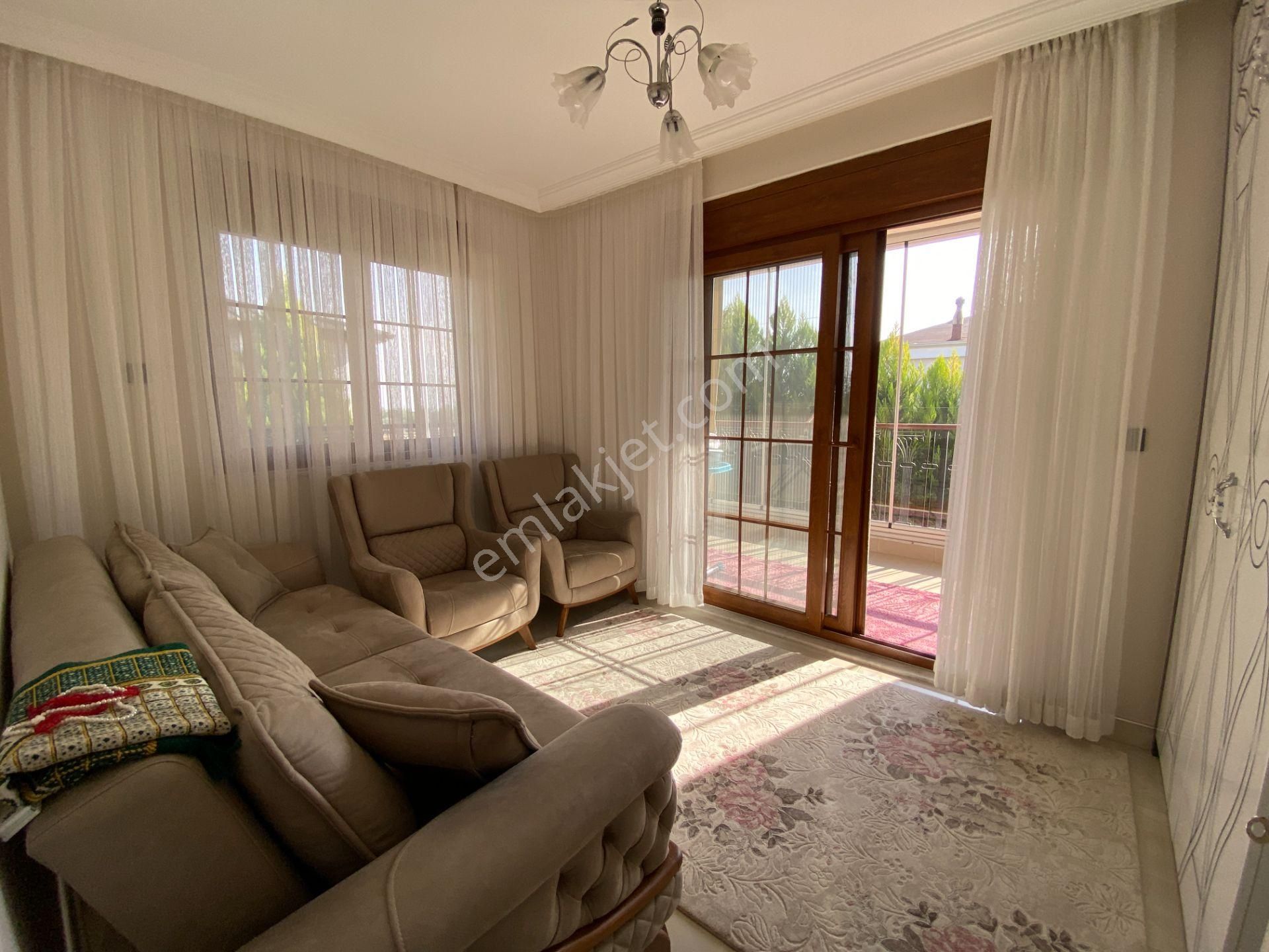 Kepez Kirişçilerde 370m2 Arsa Üzerinde Lüks 3+1 Villa - Görsel 35