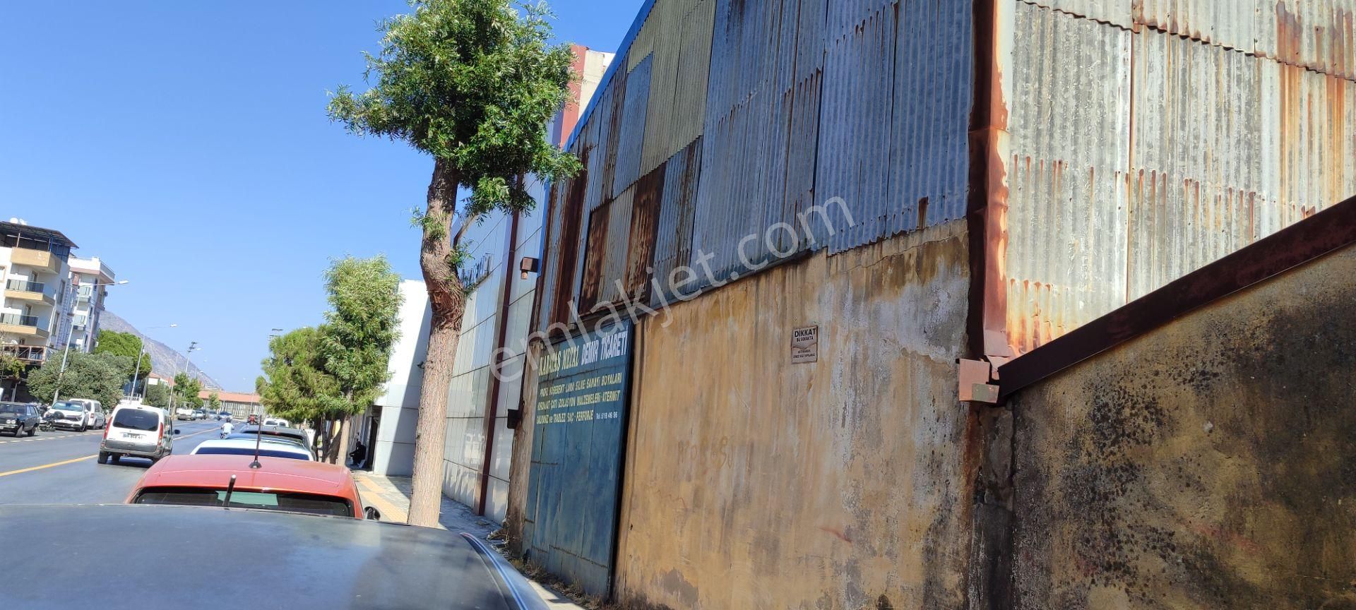 Söke Sanayi Sitesinde 200 M² Satılık Dükkan - Görsel 5