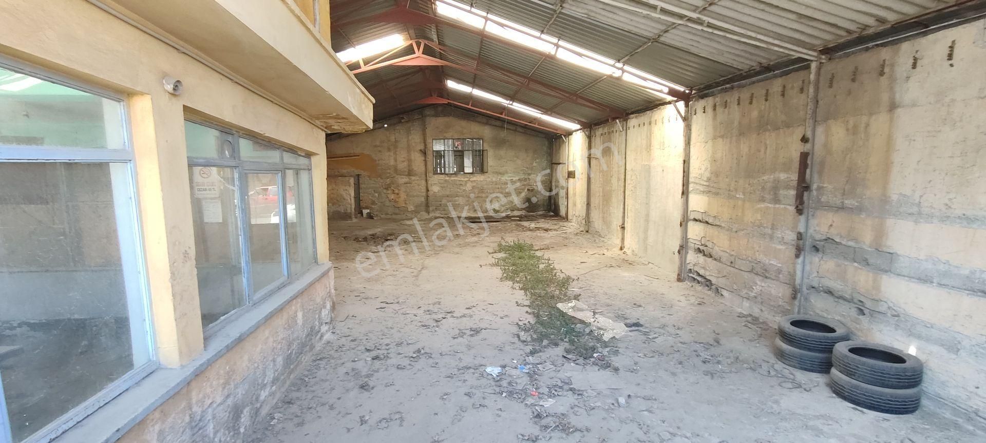 Söke Sanayi Sitesinde 200 M² Satılık Dükkan