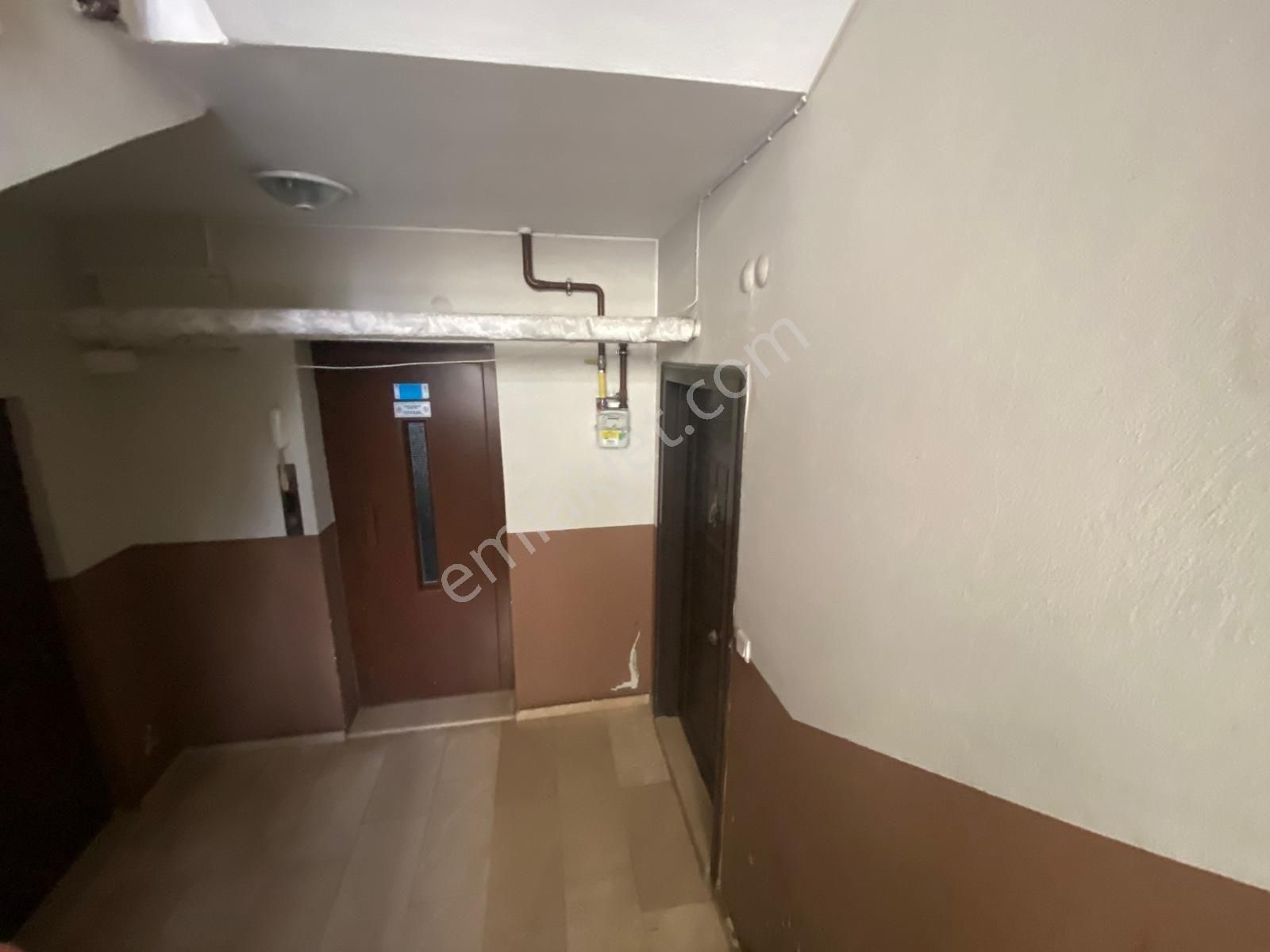 Aydınlıkevler De Asansörlü Depozitosuz Kiralık Daire !!! - Görsel 5