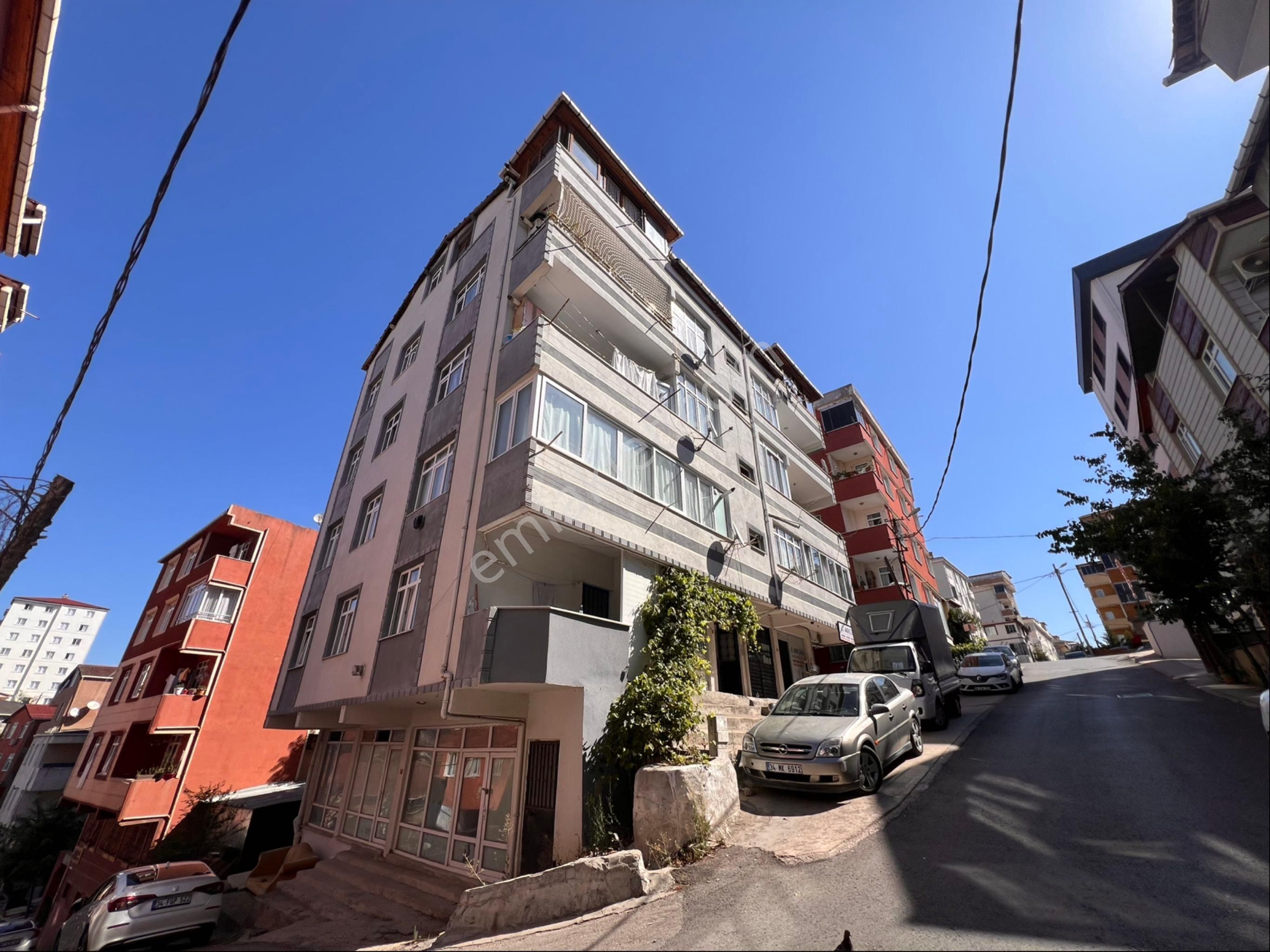 Pendik Ahmet Yesevi'de Satılık Kelepi 1+1 Yatırımlık 4.kat 43m2 Daire - Görsel 2
