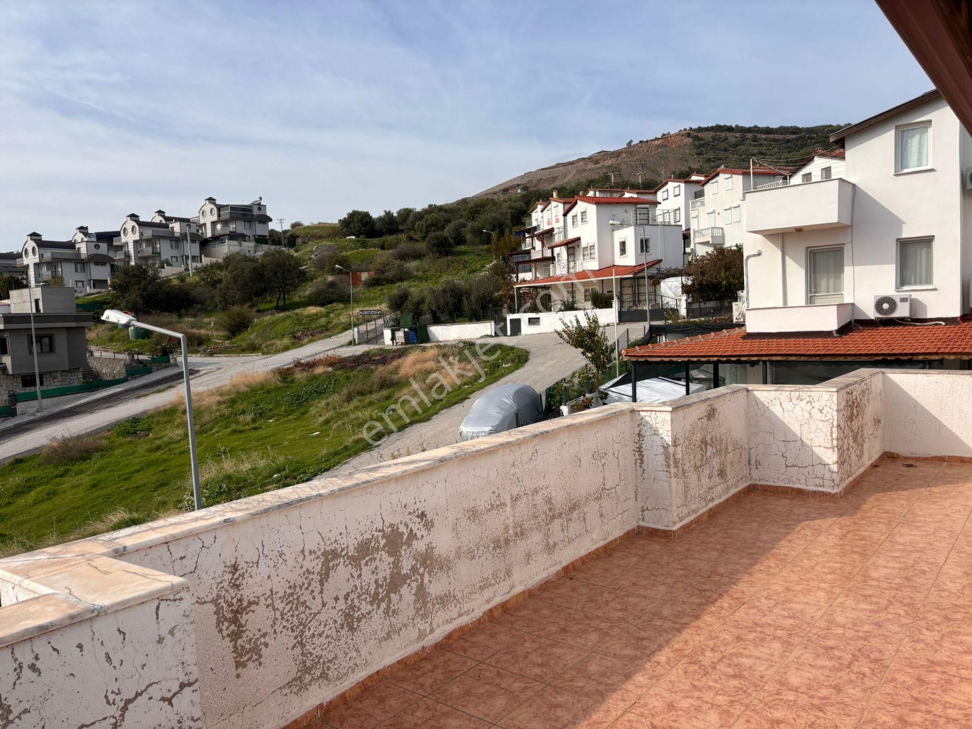 Çandarlı Da Deniz Manzaralı Satılık Villa - Görsel 20