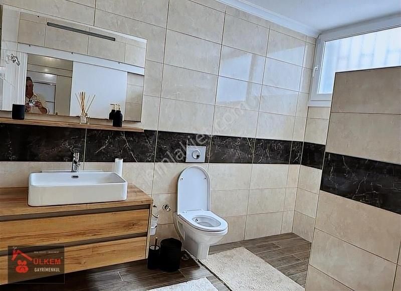 Kusadası Merkezınde Özel Havuzlu Tek Mustakıl Bahcelı Vılla - Görsel 23