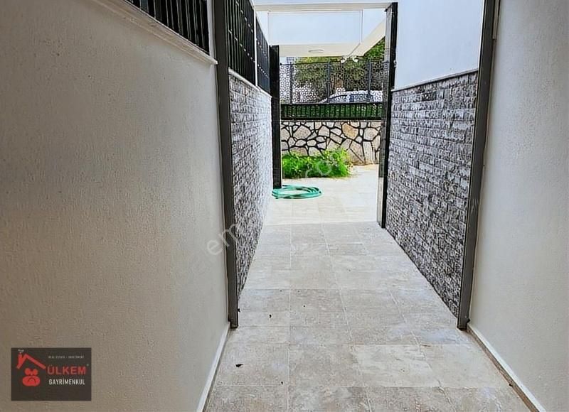 Kusadası Merkezınde Özel Havuzlu Tek Mustakıl Bahcelı Vılla - Görsel 16