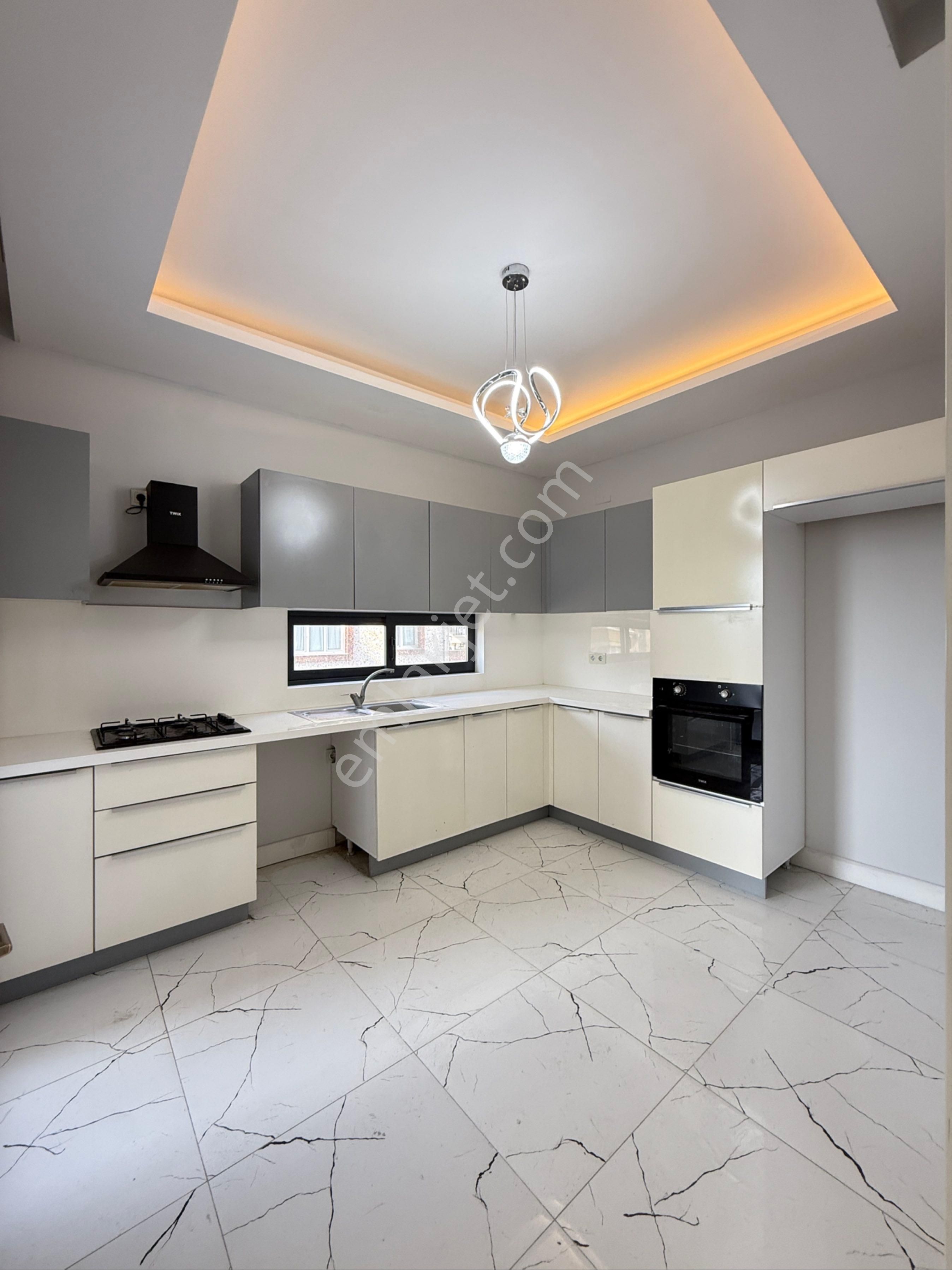 Remint’den Toros Mahallesinde Buhara İlk Öğretim Okulu Civarı 3+2ç1 Satılık Daire Kaçmaz Uygun Fiyat - Görsel 4