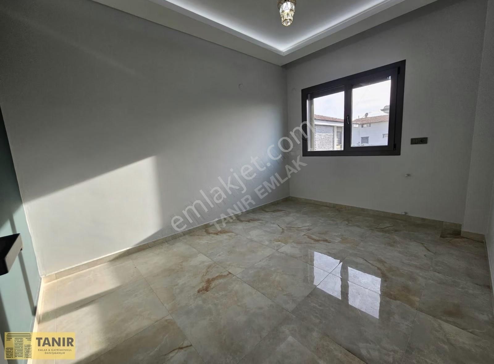 Kusadası Sogucak'ta Tek Müstakil Genıs Bahceli 4+2 Sıfır Villa