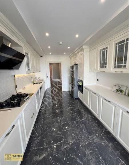 Beylikdüzü Azur Marmara Sitesinde Satılık Lüx Daire - Görsel 15