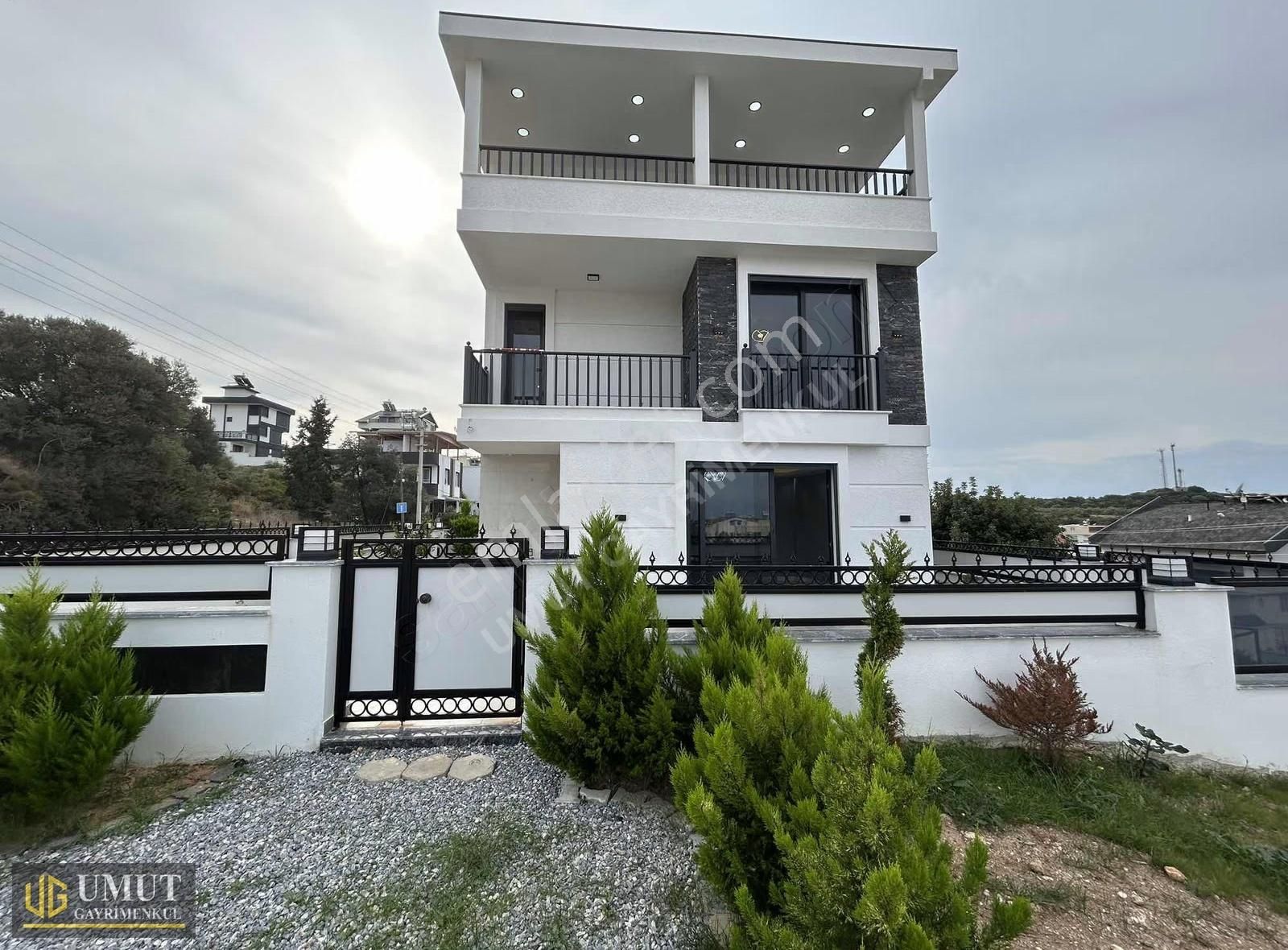 Didimde Deniz Manzaralı Tam Müstakil Havuzlu 3+1 Villa - Görsel 26