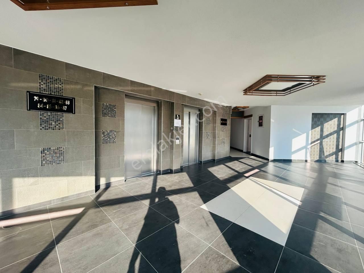 Havuzlu Site İçi Full Eşyalı 1+1 Satılık Daire - Görsel 14