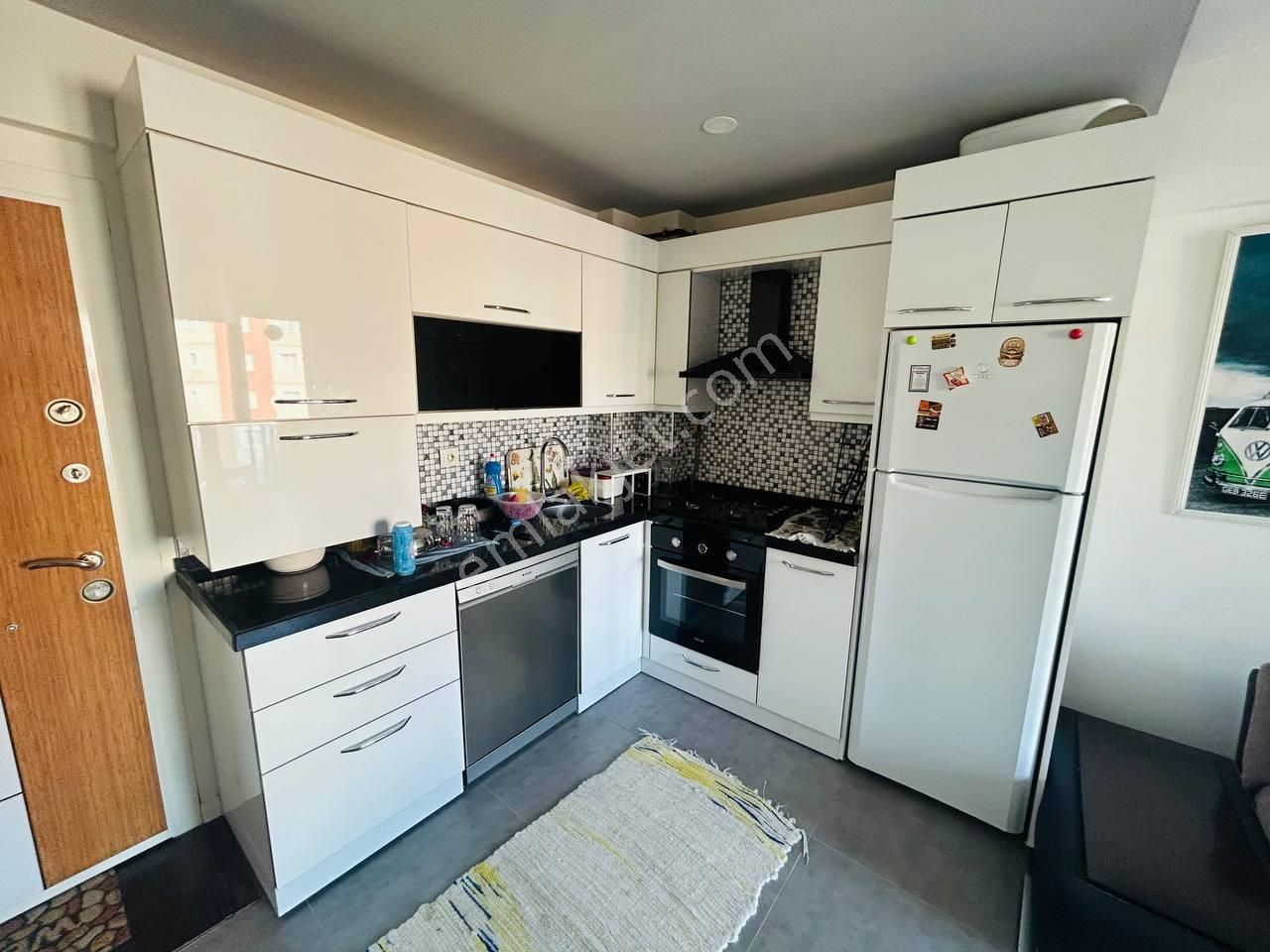 Havuzlu Site İçi Full Eşyalı 1+1 Satılık Daire - Görsel 2