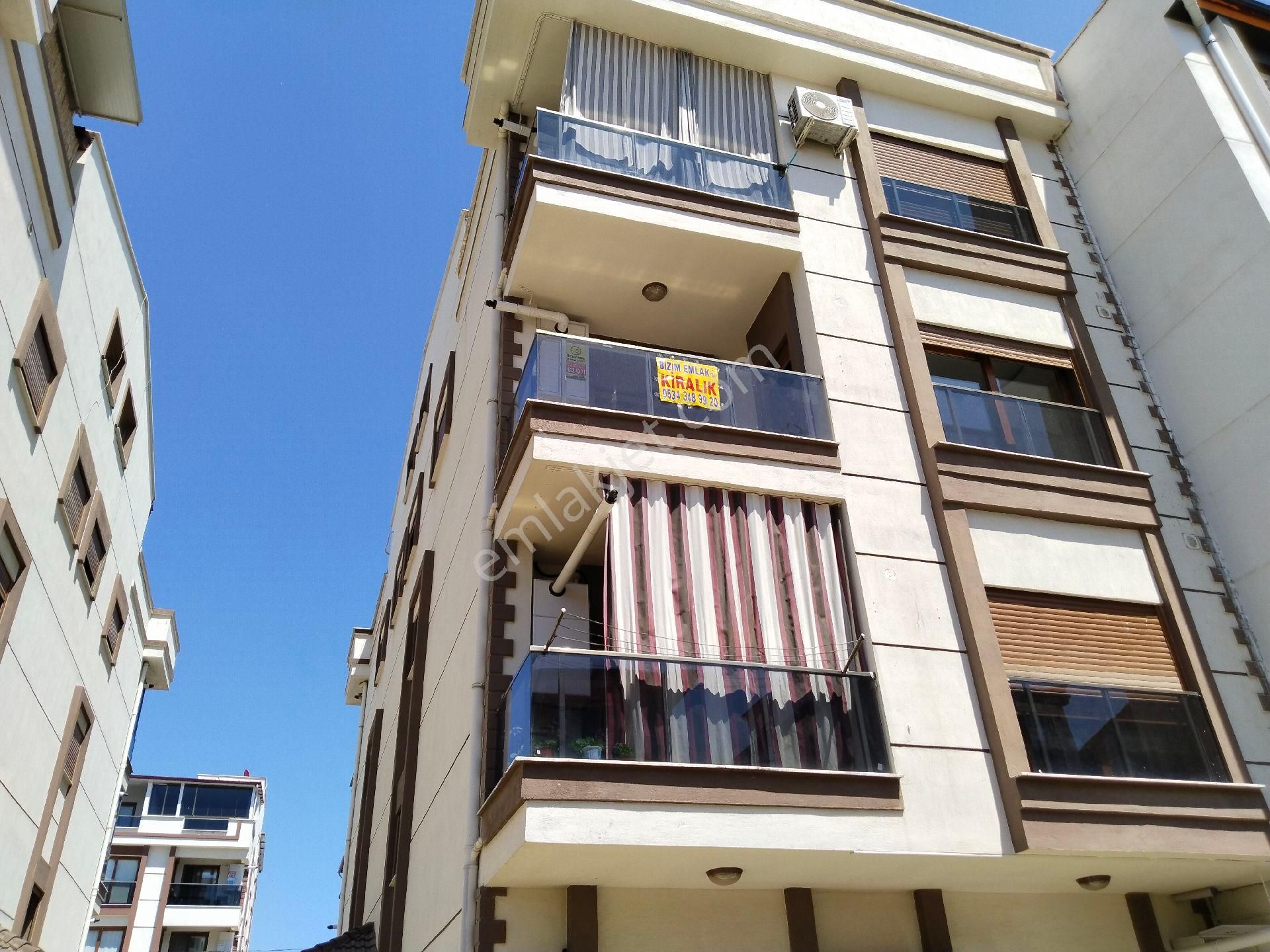 Bergama Ultra Lüks Doğalgazlı Elektrikli Panjurlu Asansörlü Ara 2.kat Kiralık Daire