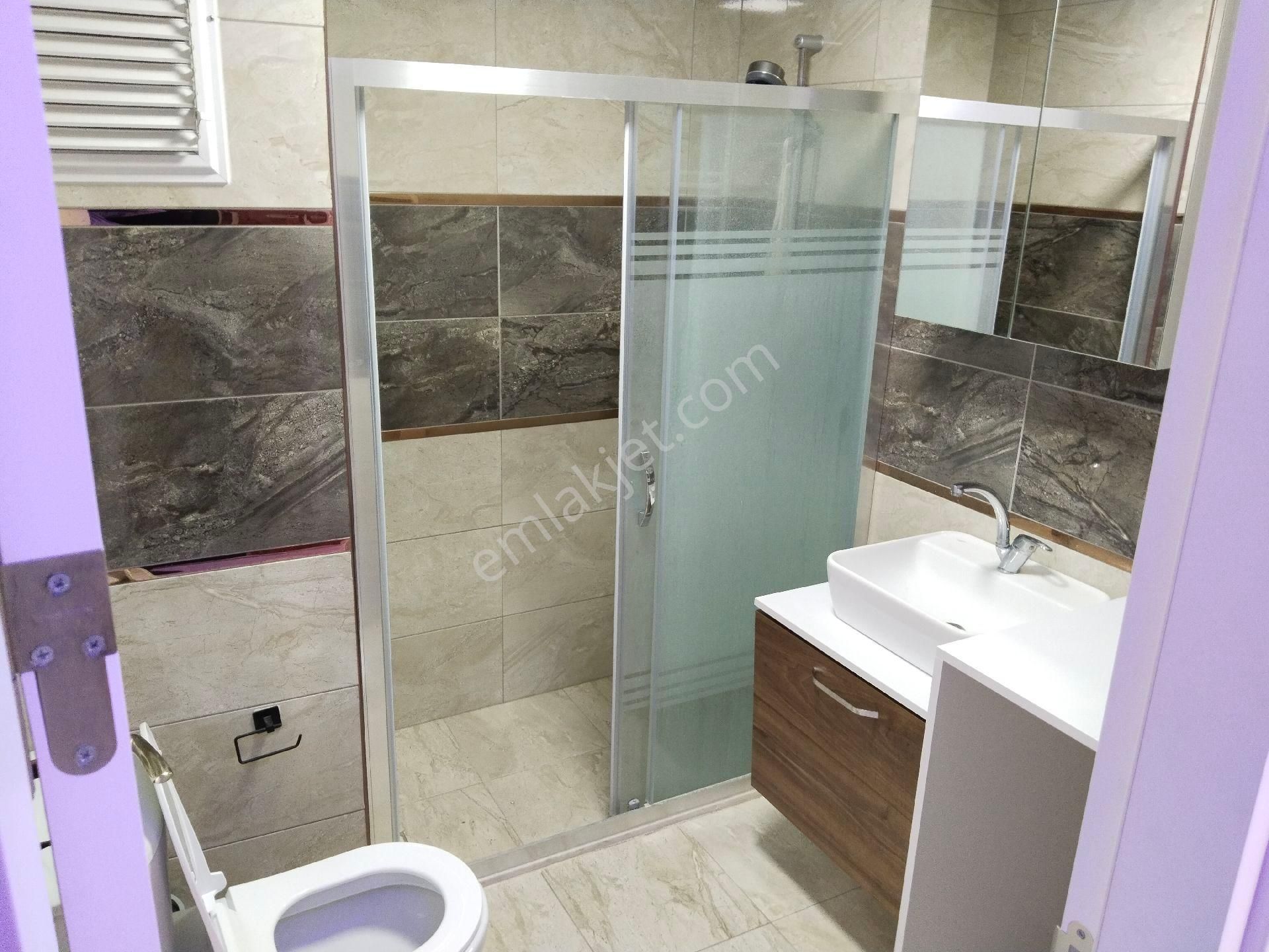 Bergama Ultra Lüks Doğalgazlı Elektrikli Panjurlu Asansörlü Ara 2.kat Kiralık Daire - Görsel 31