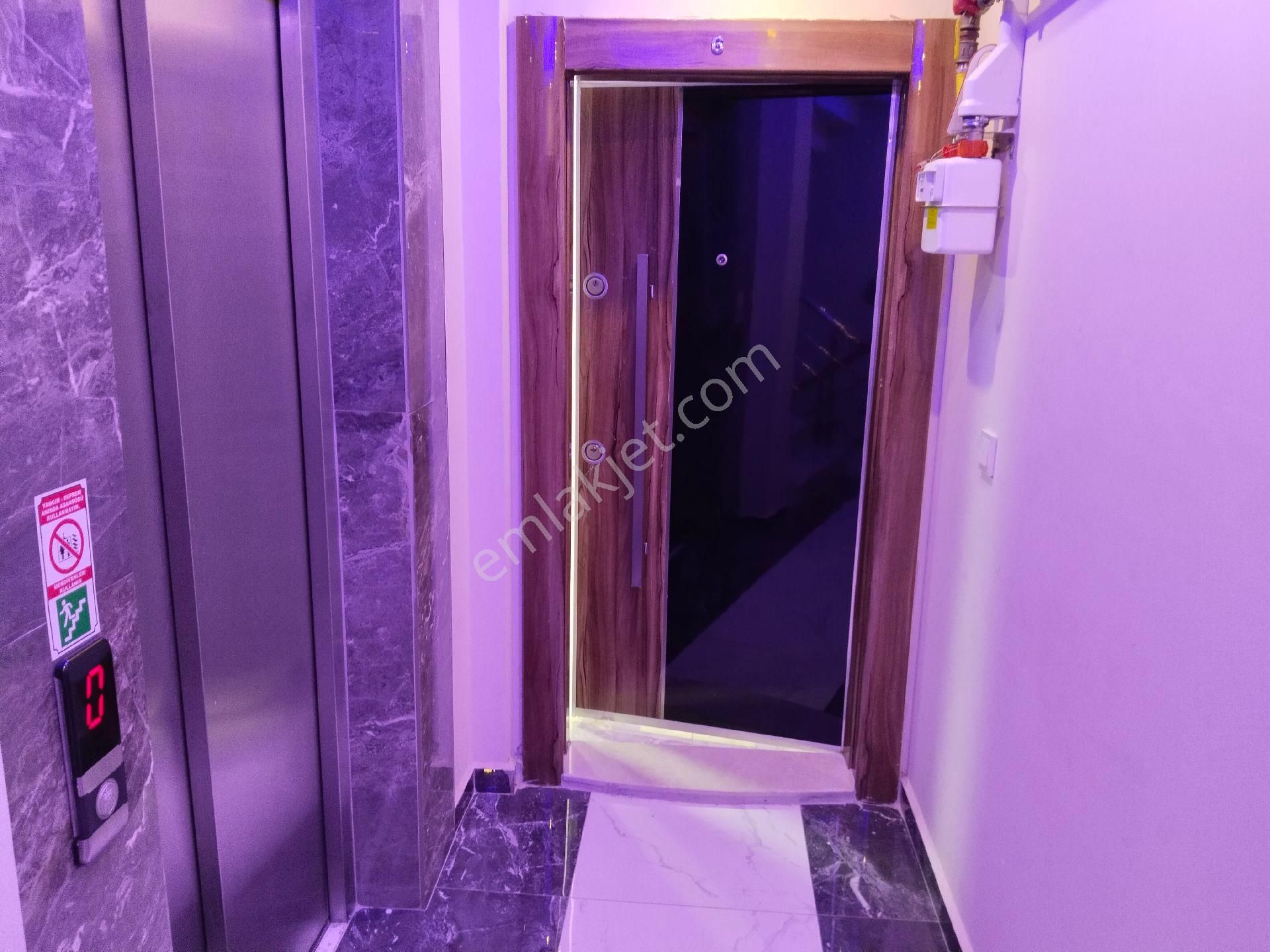Bergama Ultra Lüks Doğalgazlı Elektrikli Panjurlu Asansörlü Ara 2.kat Kiralık Daire - Görsel 5