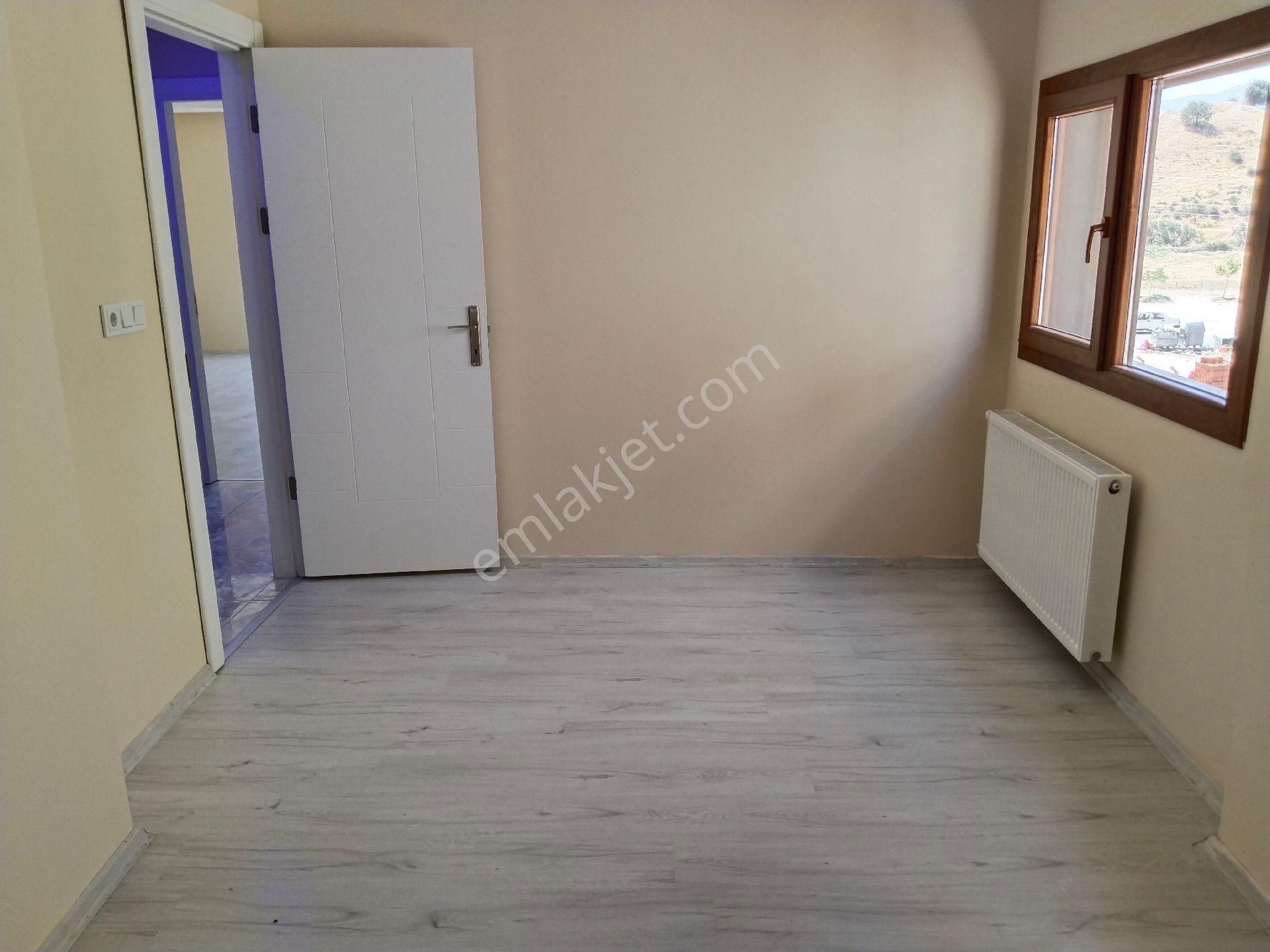 Bergama Ultra Lüks Doğalgazlı Elektrikli Panjurlu Asansörlü Ara 2.kat Kiralık Daire - Görsel 32