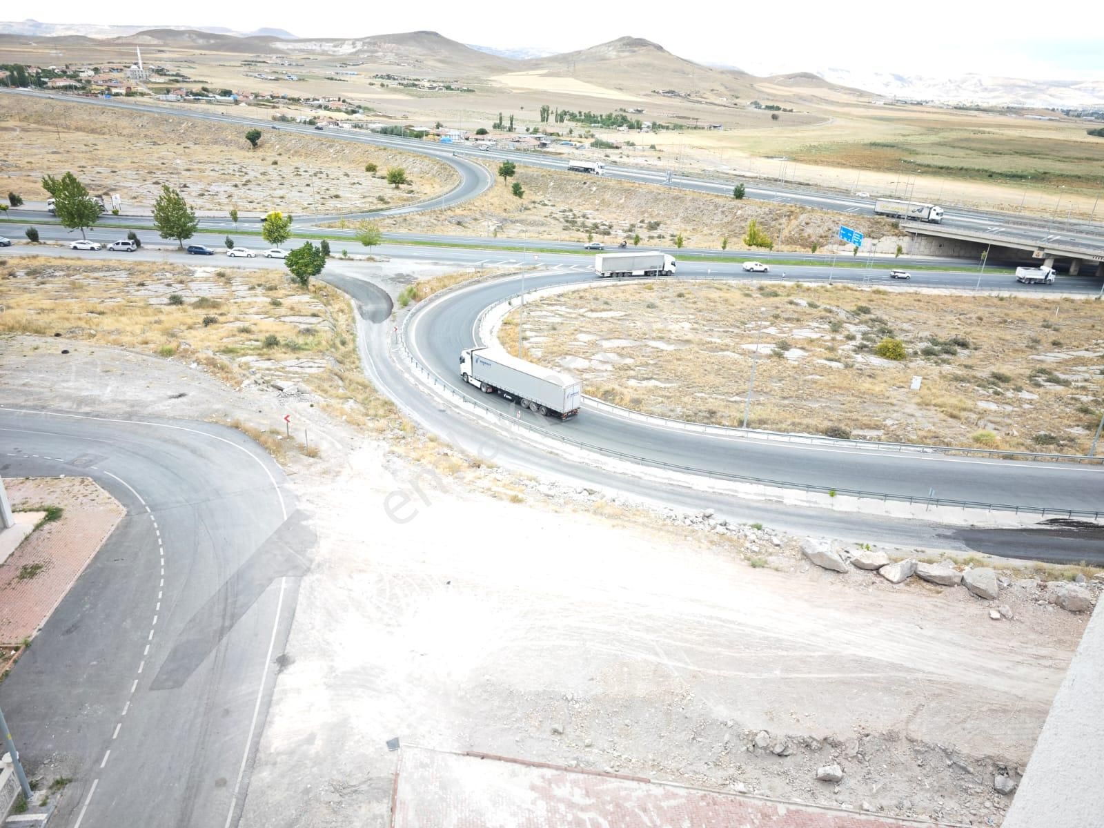 Elisa Gyo//ildem Simaş 3,5+1 Ara Kat Sıfır Meskenli Teslim Satılık Lüks Daire - Görsel 14