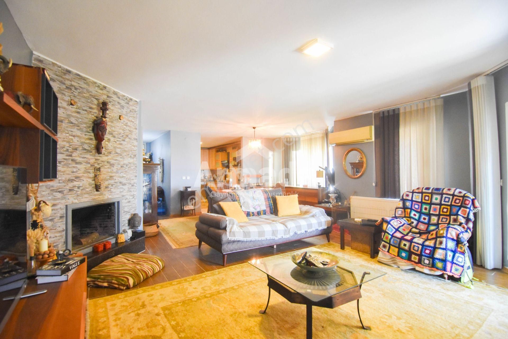 Kuşadası Adalılar Sitesi'nde Full Deniz Manzaralı 4+1 Villa - Görsel 25