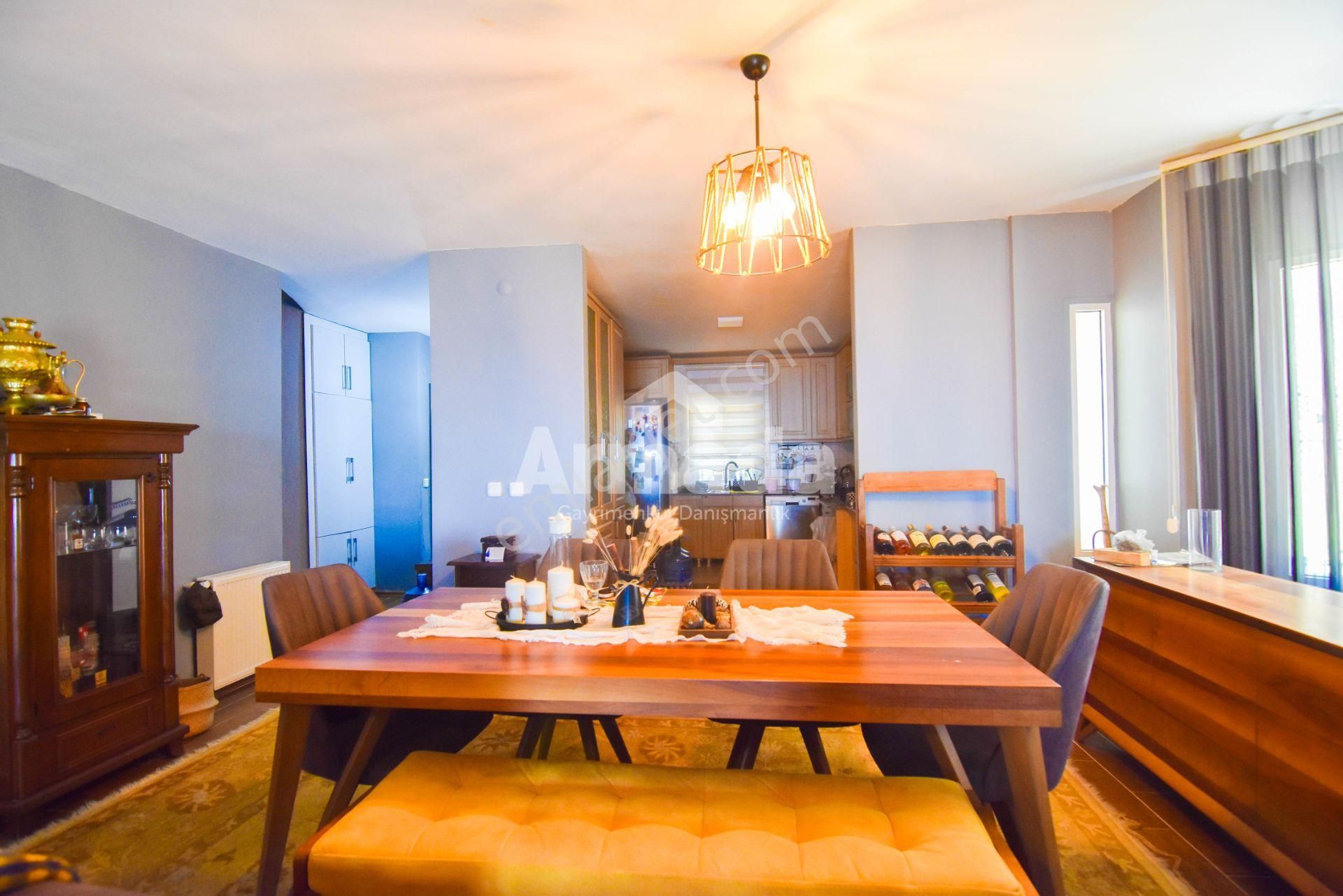 Kuşadası Adalılar Sitesi'nde Full Deniz Manzaralı 4+1 Villa - Görsel 20