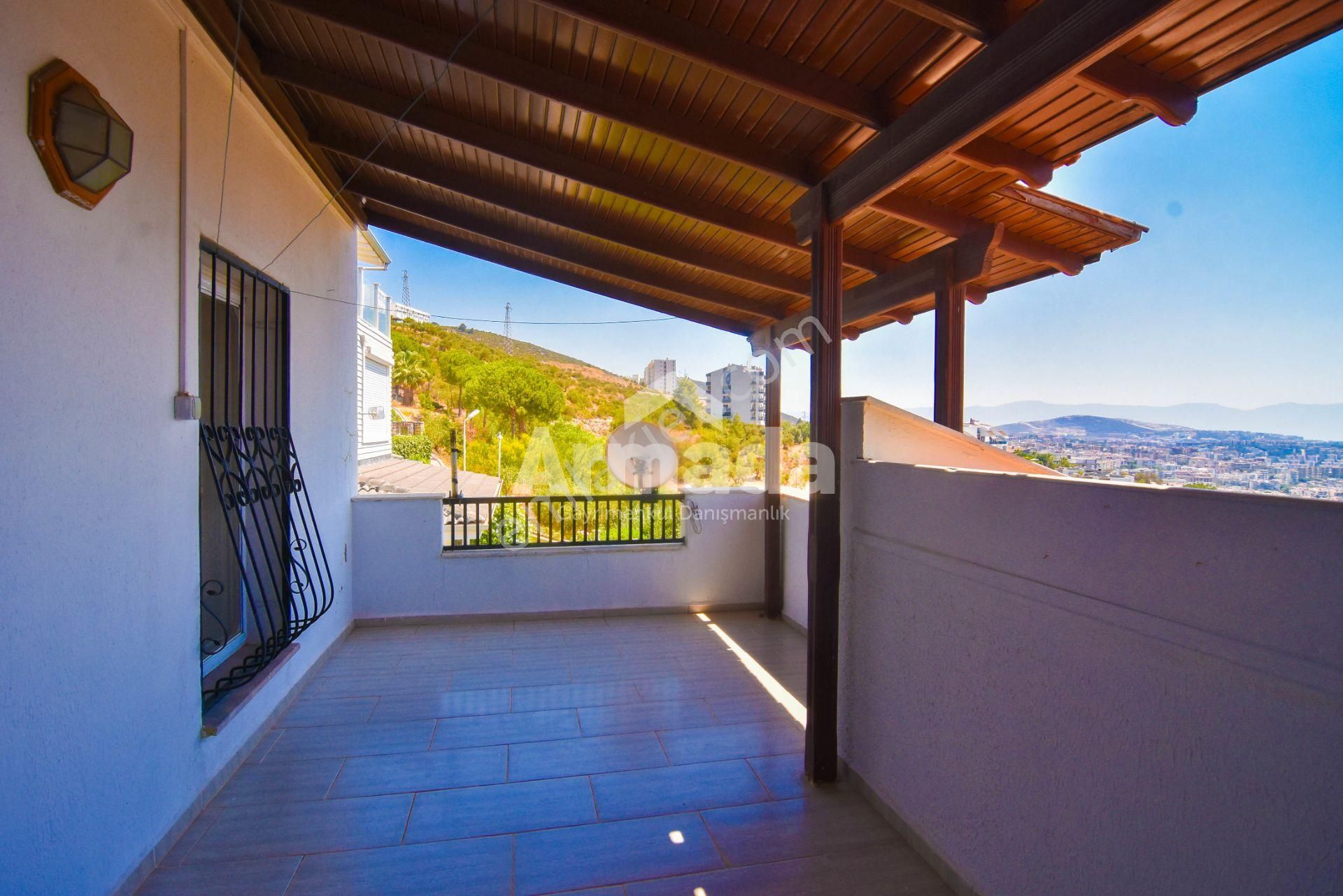 Kuşadası Adalılar Sitesi'nde Full Deniz Manzaralı 4+1 Villa - Görsel 7