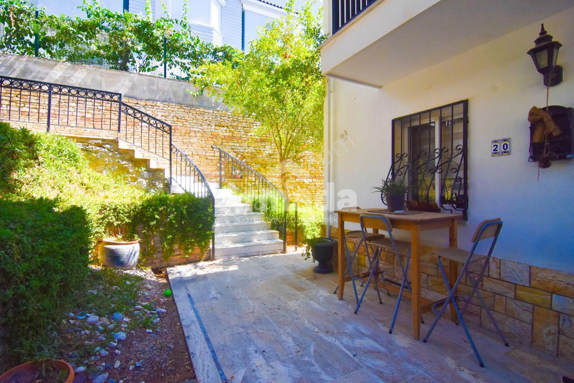 Kuşadası Adalılar Sitesi'nde Full Deniz Manzaralı 4+1 Villa - Görsel 30