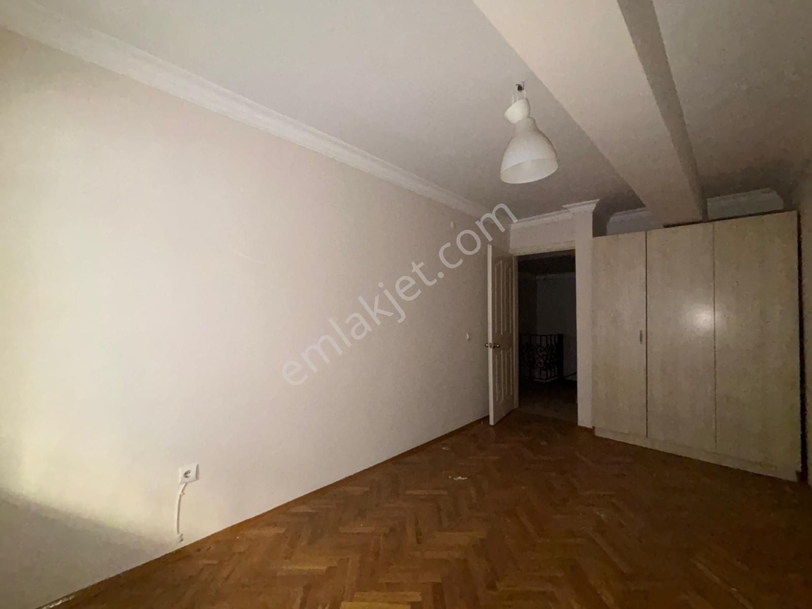 Alsancak Ziya Gökalp Zemin Dublex 2+1 Kiralık Daire/ofis - Görsel 10