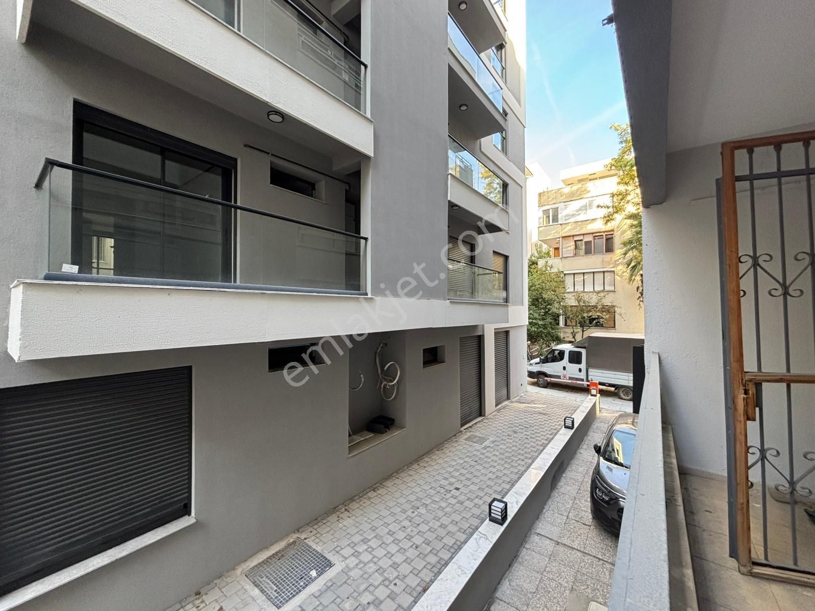 Alsancak Ziya Gökalp Zemin Dublex 2+1 Kiralık Daire/ofis - Görsel 18