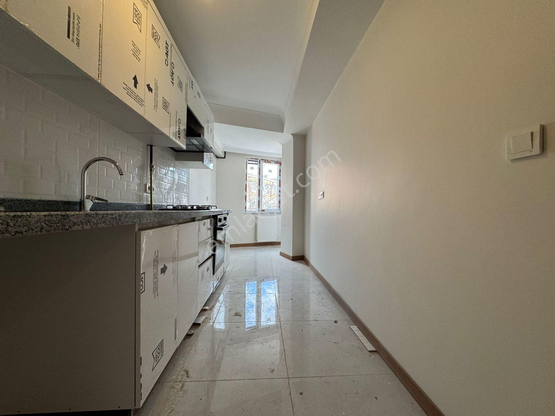 Bahçelievler Yayla Caddesi Üzerinde 2+1 Sıfır Binada Satılık - Görsel 12