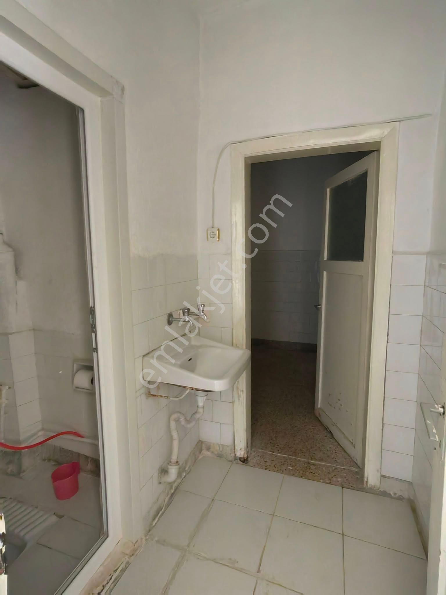 Nasreddin Emlaktan Perşembe Pazarı Altı Kiralık Daire - Görsel 4