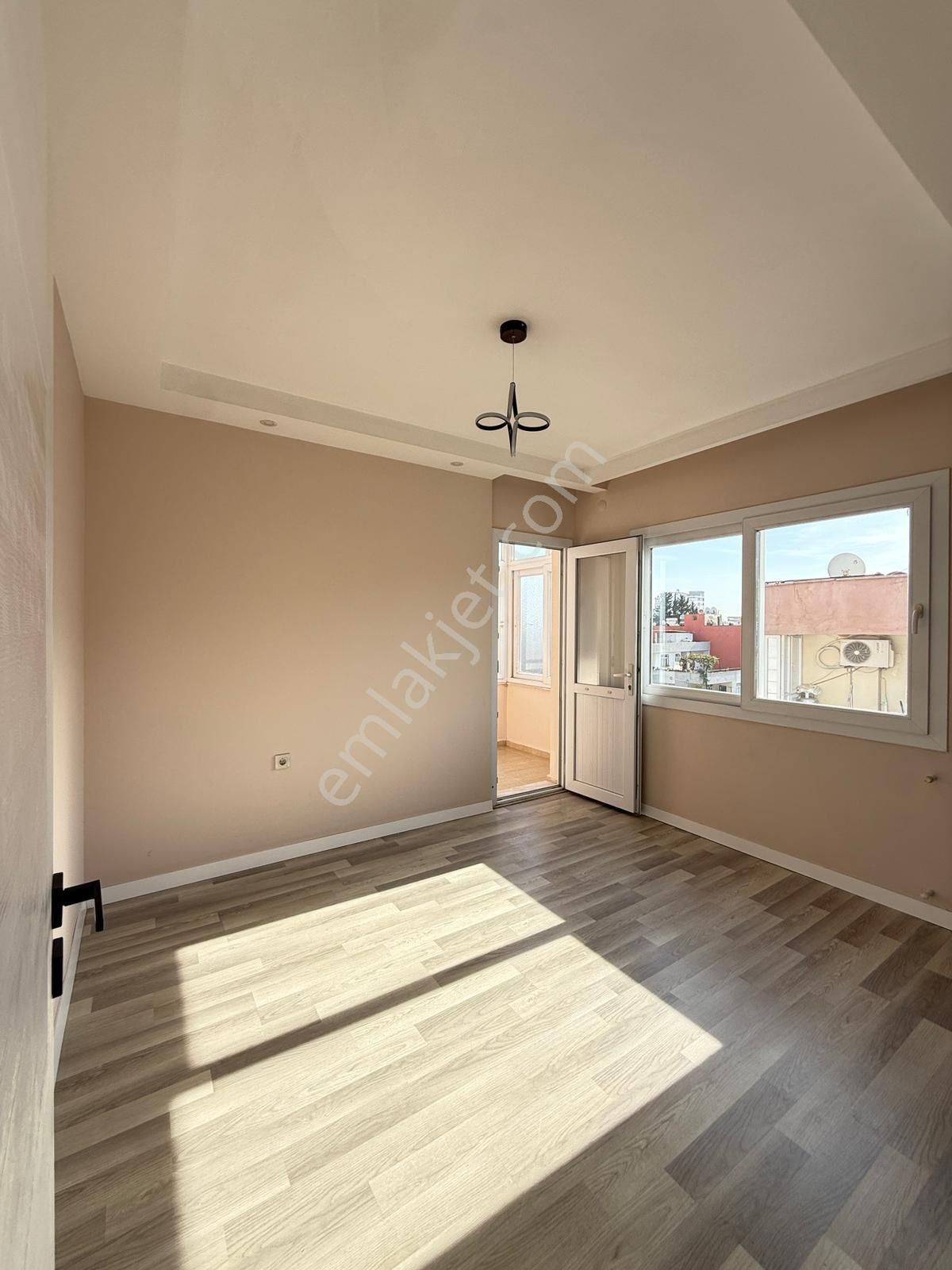 Baraj Yolu Yakın 1+1 Yeşilyurt Mahallesi Az Katlı Yatırımlık Satılık Daire - Görsel 3