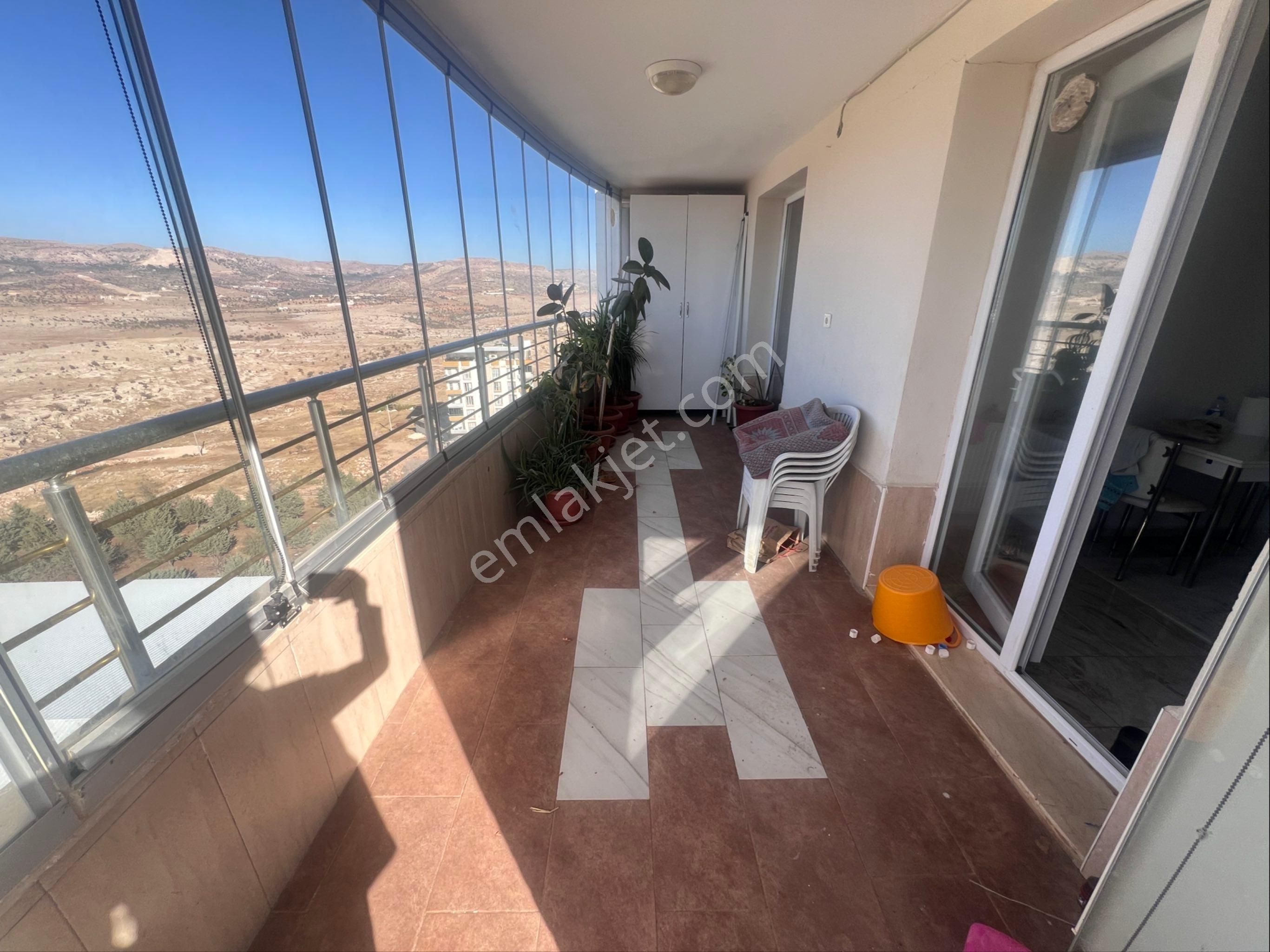 Murat Emlaktan Geniş Teraslı Lüks Kale Cepheli 4+1 Daire Satılık - Görsel 12