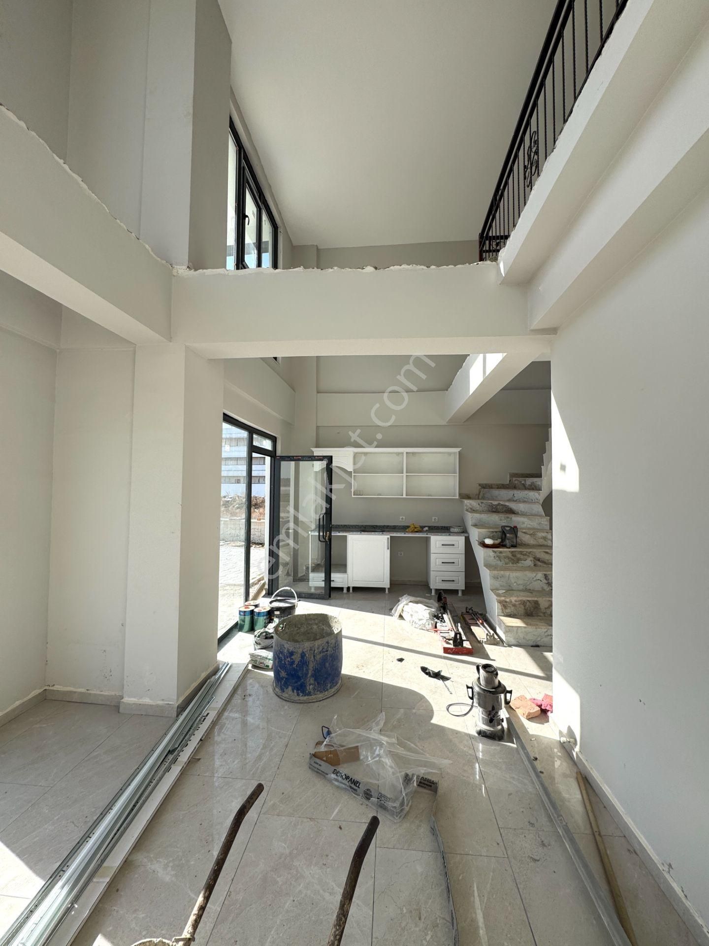 Altıntaşta Havuzlu Geniş Kullanışlı 2+1 Bahçe Dubleksi - Görsel 8